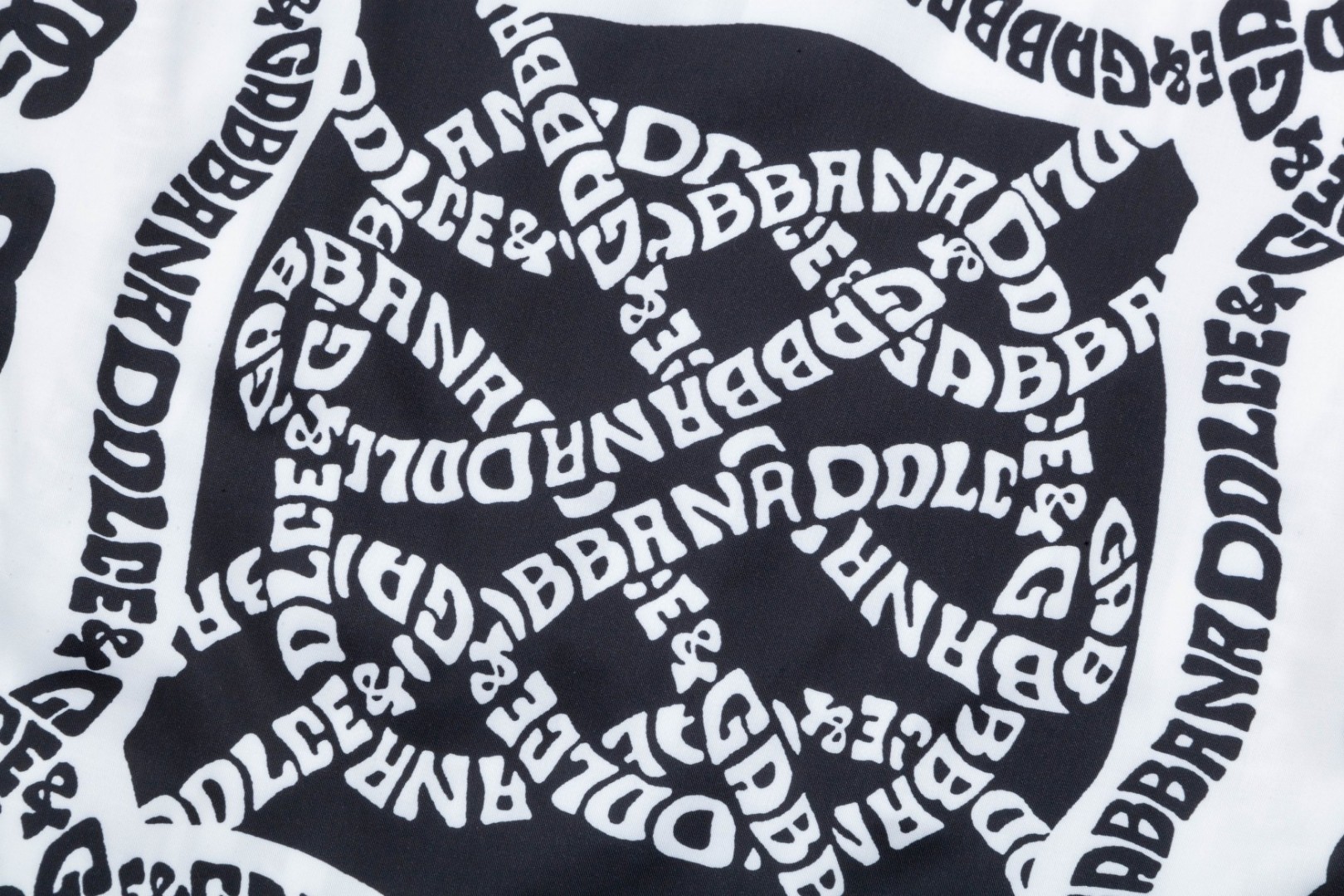 杜嘉班纳 マ約リカ黒白長袖衬衫 高級版・快適な着心地