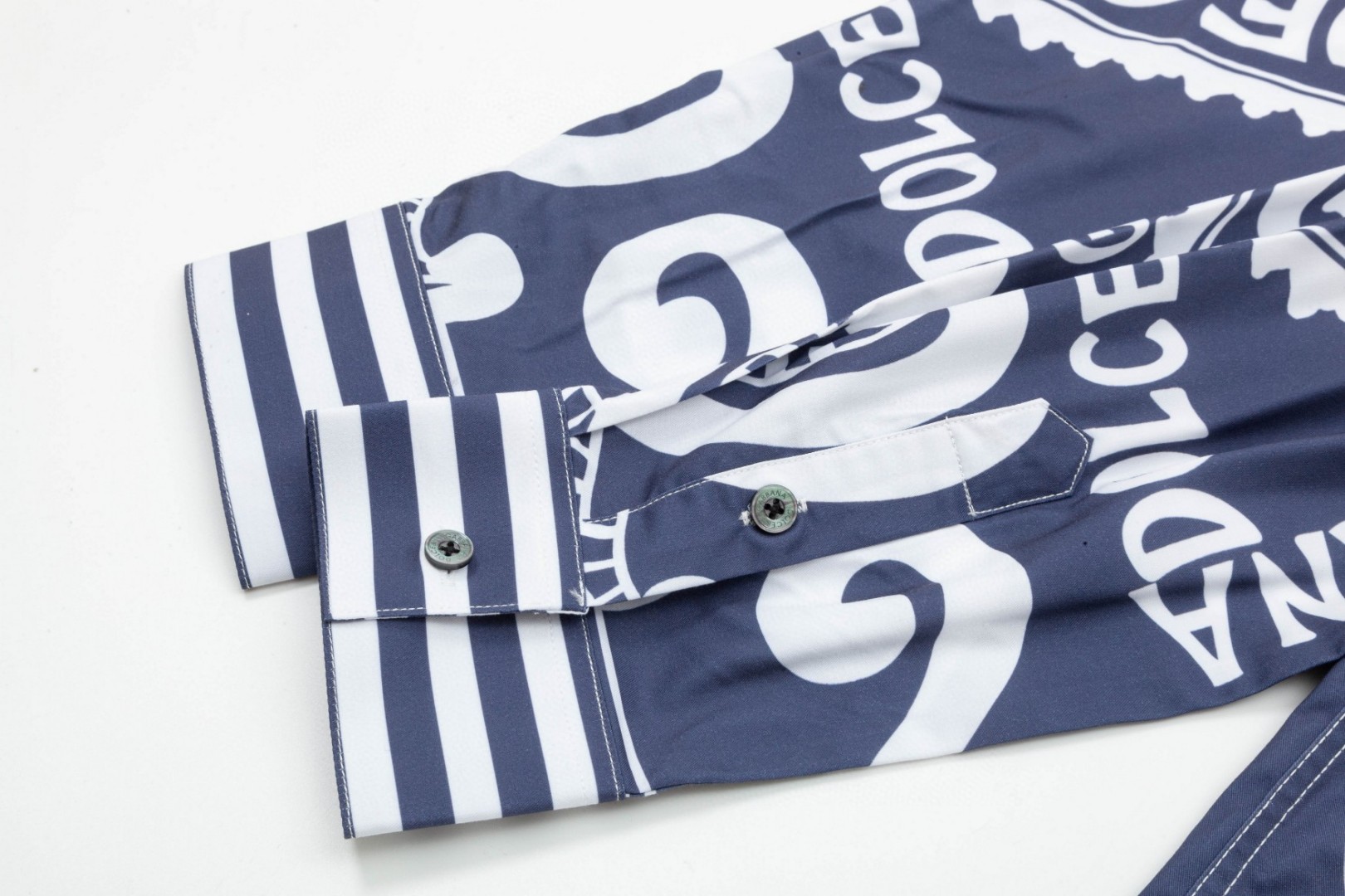 杜嘉班纳 マ約利カ柄 数码印花長袖シャツ 高級版