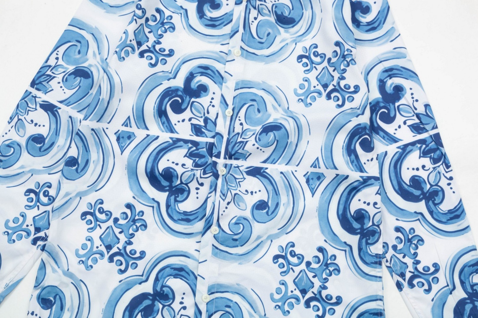 杜嘉班纳 マヨリカ数码印花Hawaii長袖衬衫 高級感あふれる針細工