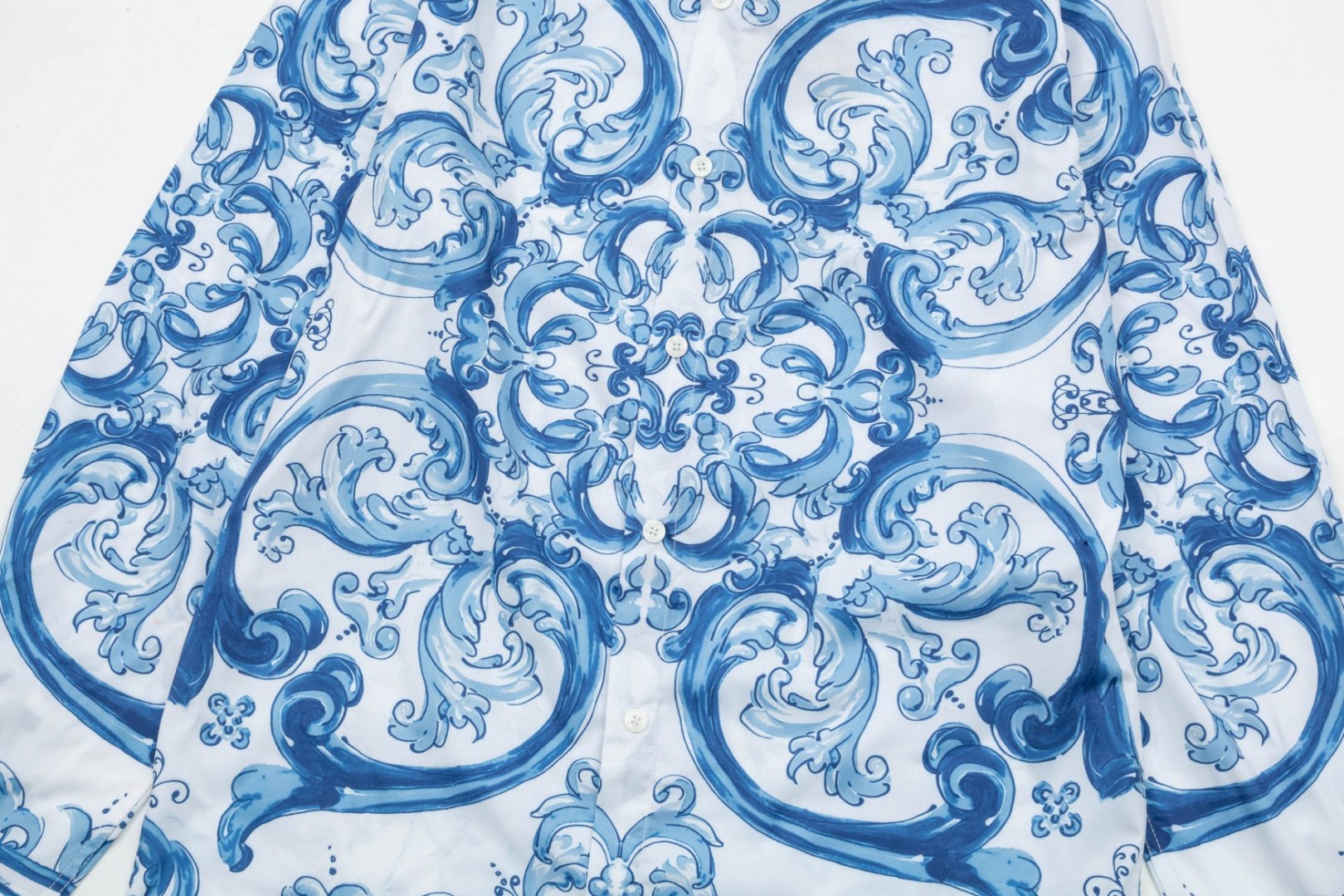 杜嘉班纳 マ約リカ数码印花Hawaii長袖衬衫 高級感溢れるデザイン