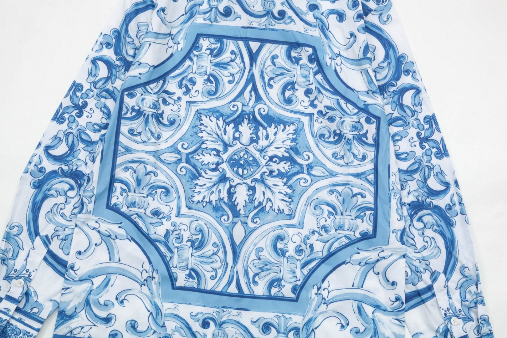 杜嘉班纳 マ約リカ数码印花Hawaii長袖衬衫 高級感溢れるデザイン