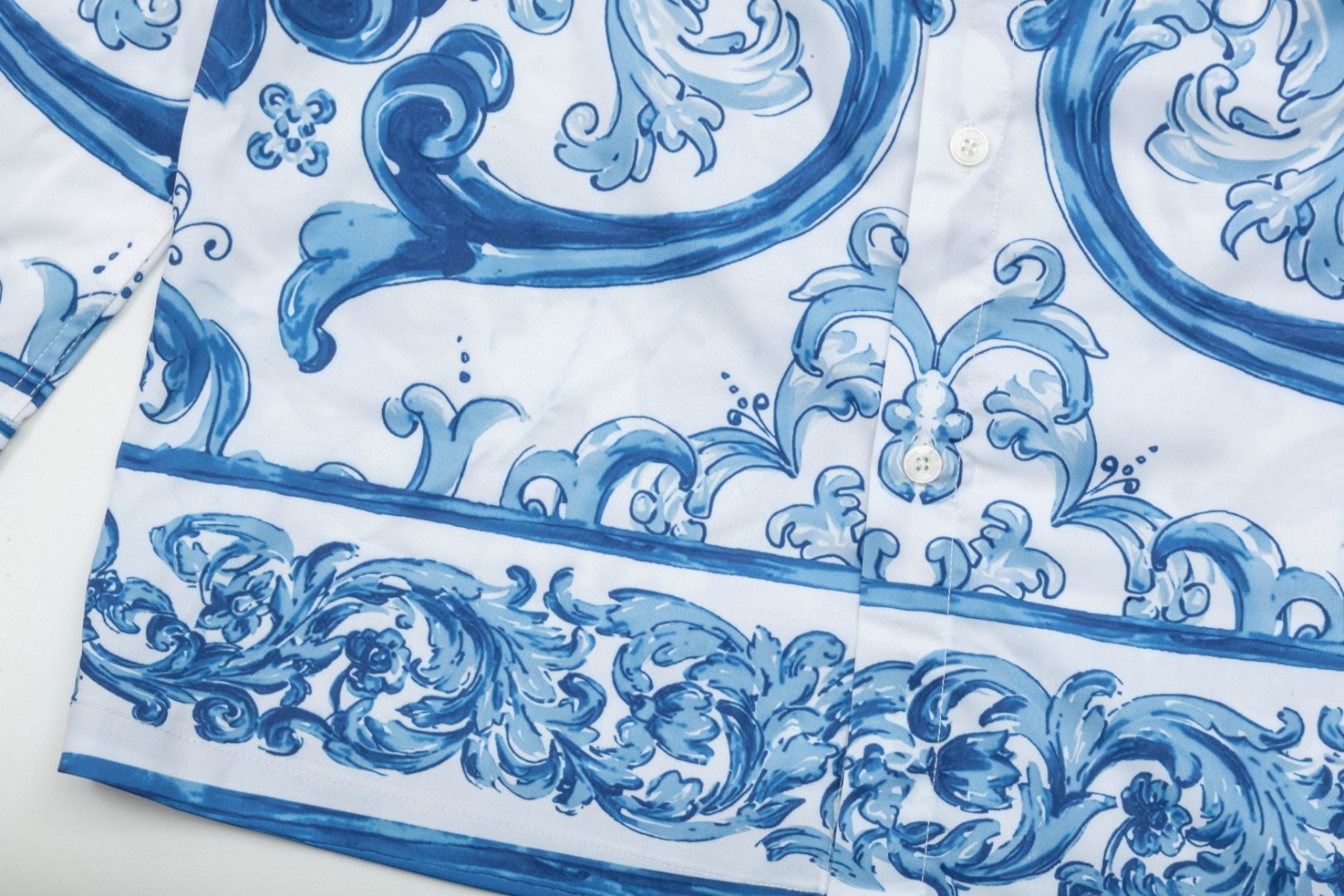 杜嘉班纳 マ約リカ数码印花Hawaii長袖衬衫 高級感溢れるデザイン