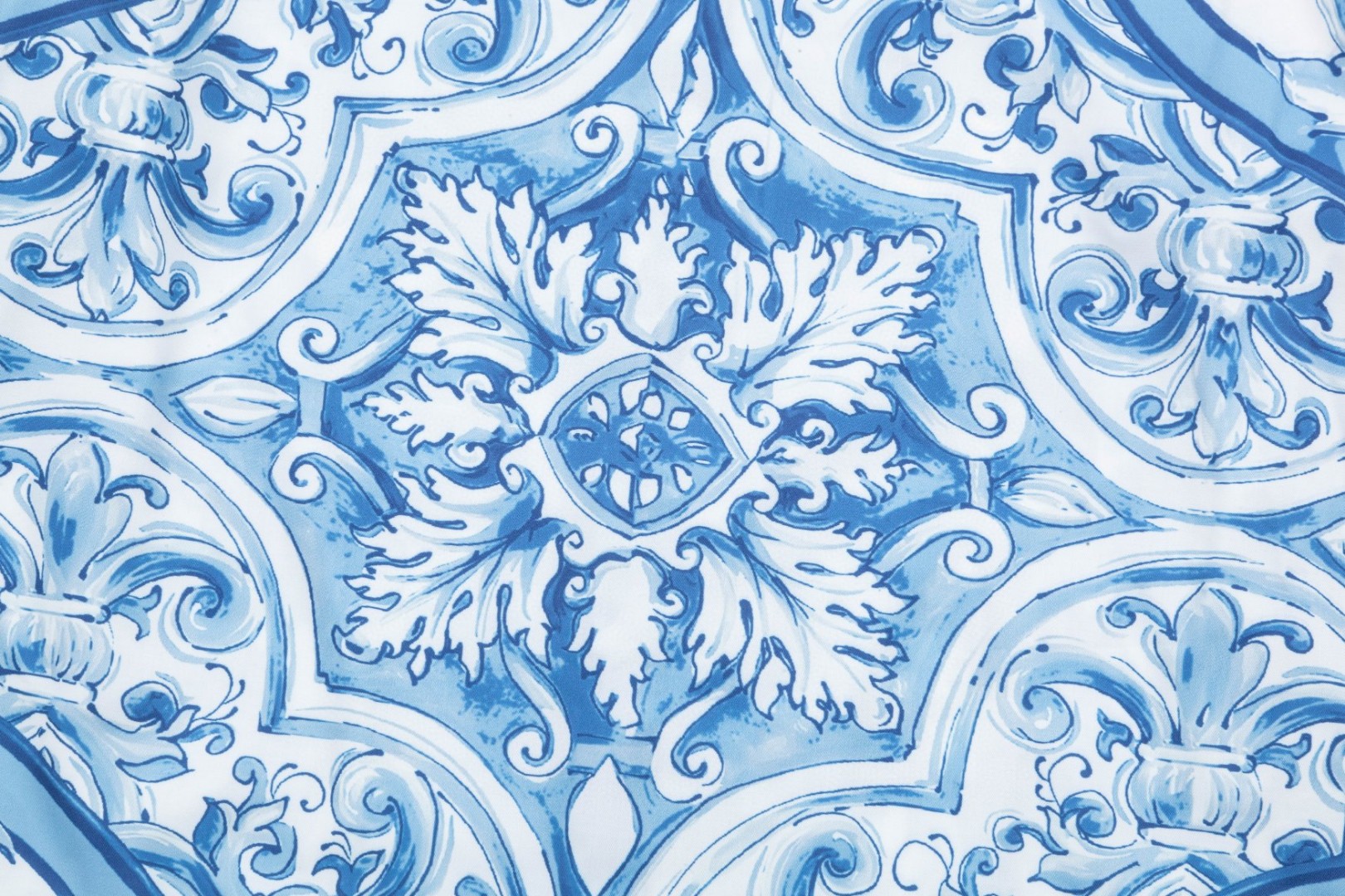 杜嘉班纳 マ約リカ数码印花Hawaii長袖衬衫 高級感溢れるデザイン