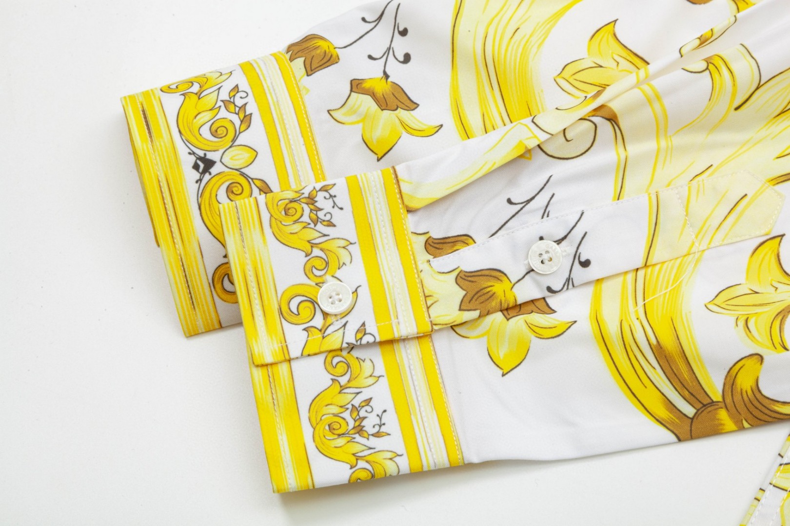 杜嘉班纳 マヨリカ宮廷風 数码印花長袖衬衫 高級版