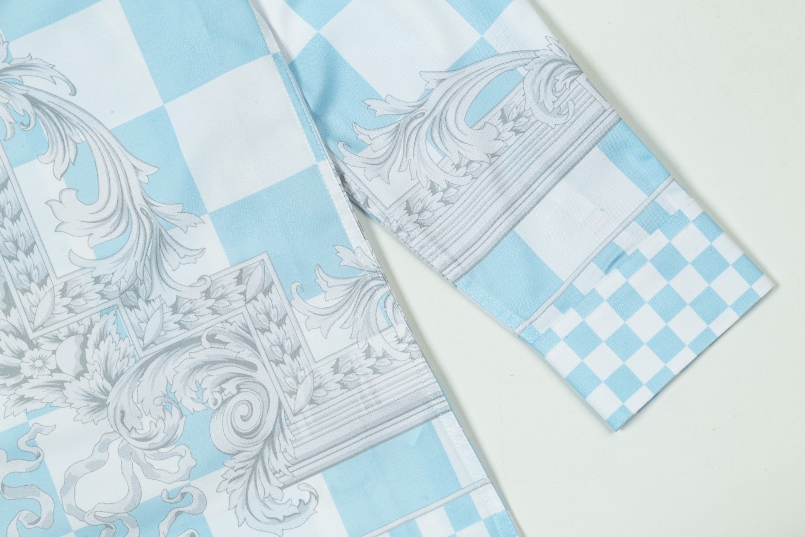 Versace 美杜莎宮廷風 数字印刷長袖シャツ 高品質仕上げ