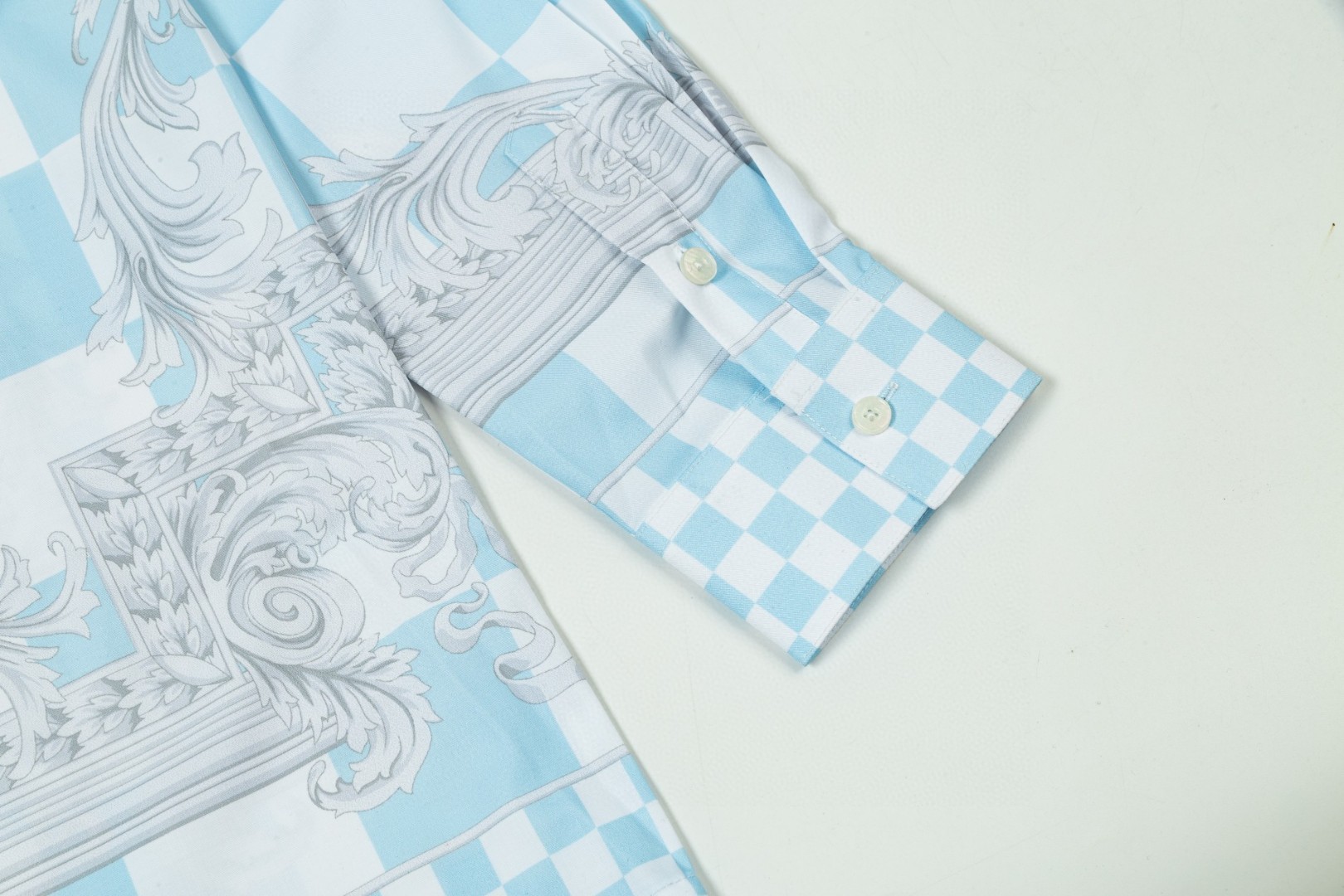 Versace 美杜莎宮廷風 数字印刷長袖シャツ 高品質仕上げ