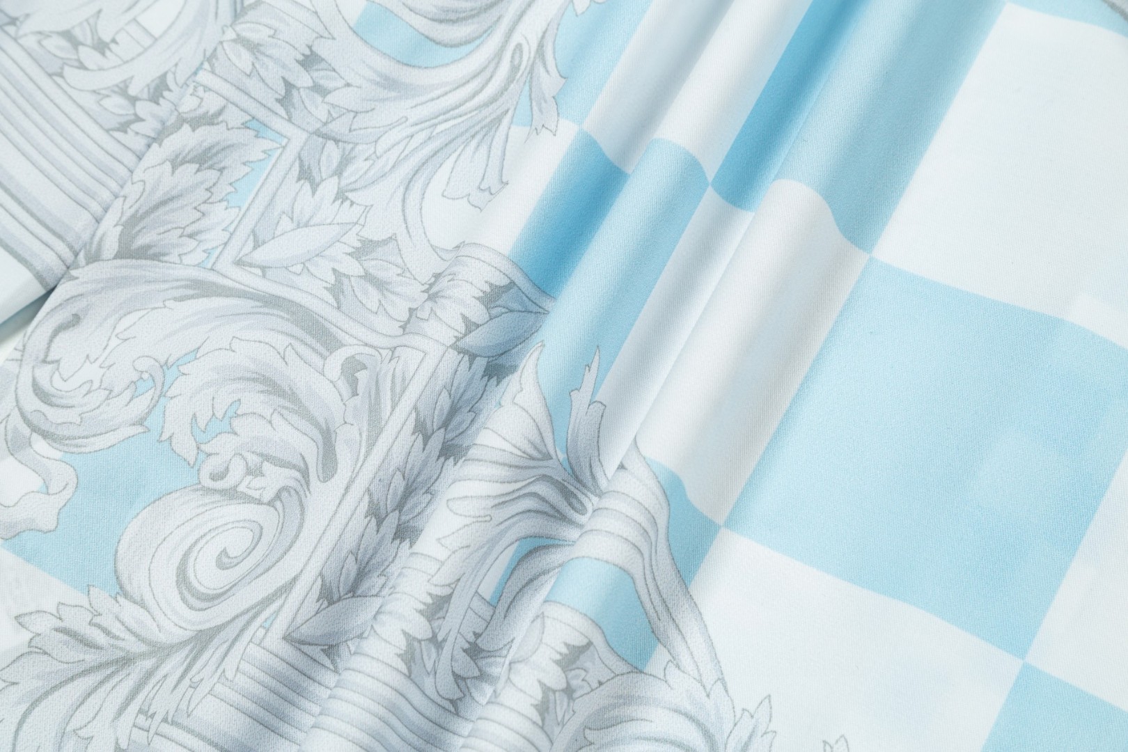 Versace 美杜莎宮廷風 数字印刷長袖シャツ 高品質仕上げ