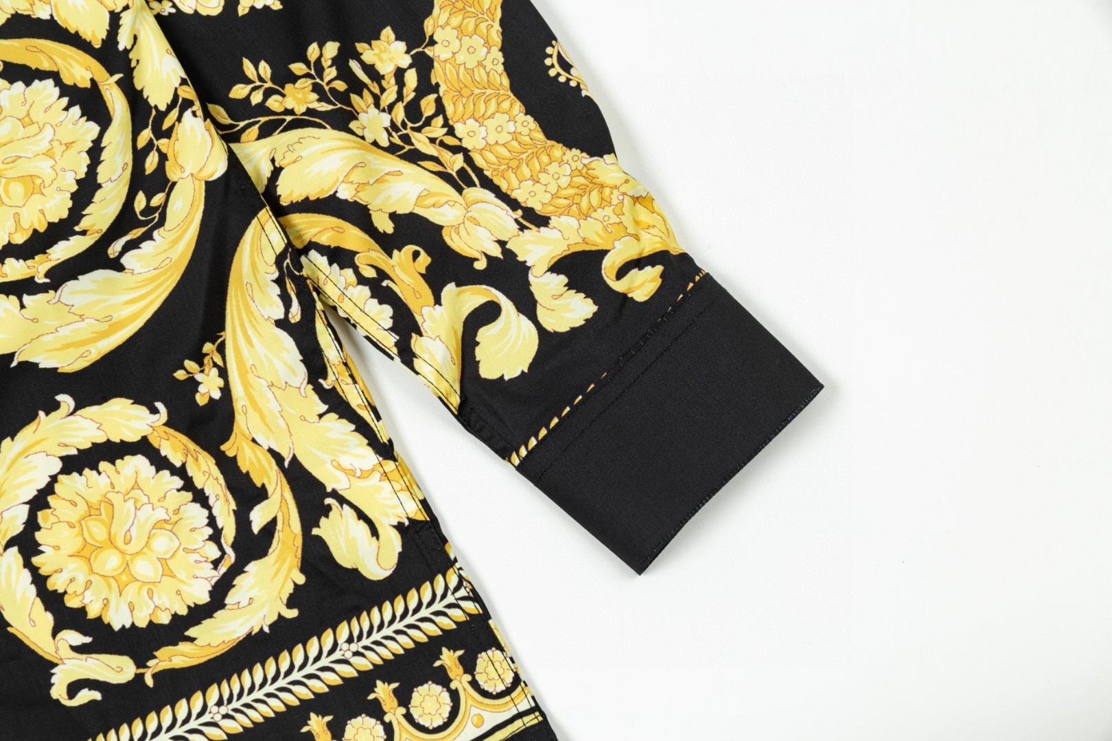 Versace 美杜莎宮廷風 数碼印花長袖衬衫 高端版本