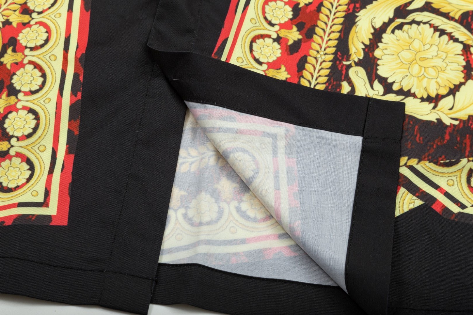 Versace 美杜莎宮廷風長袖衬衫 高端数码印花