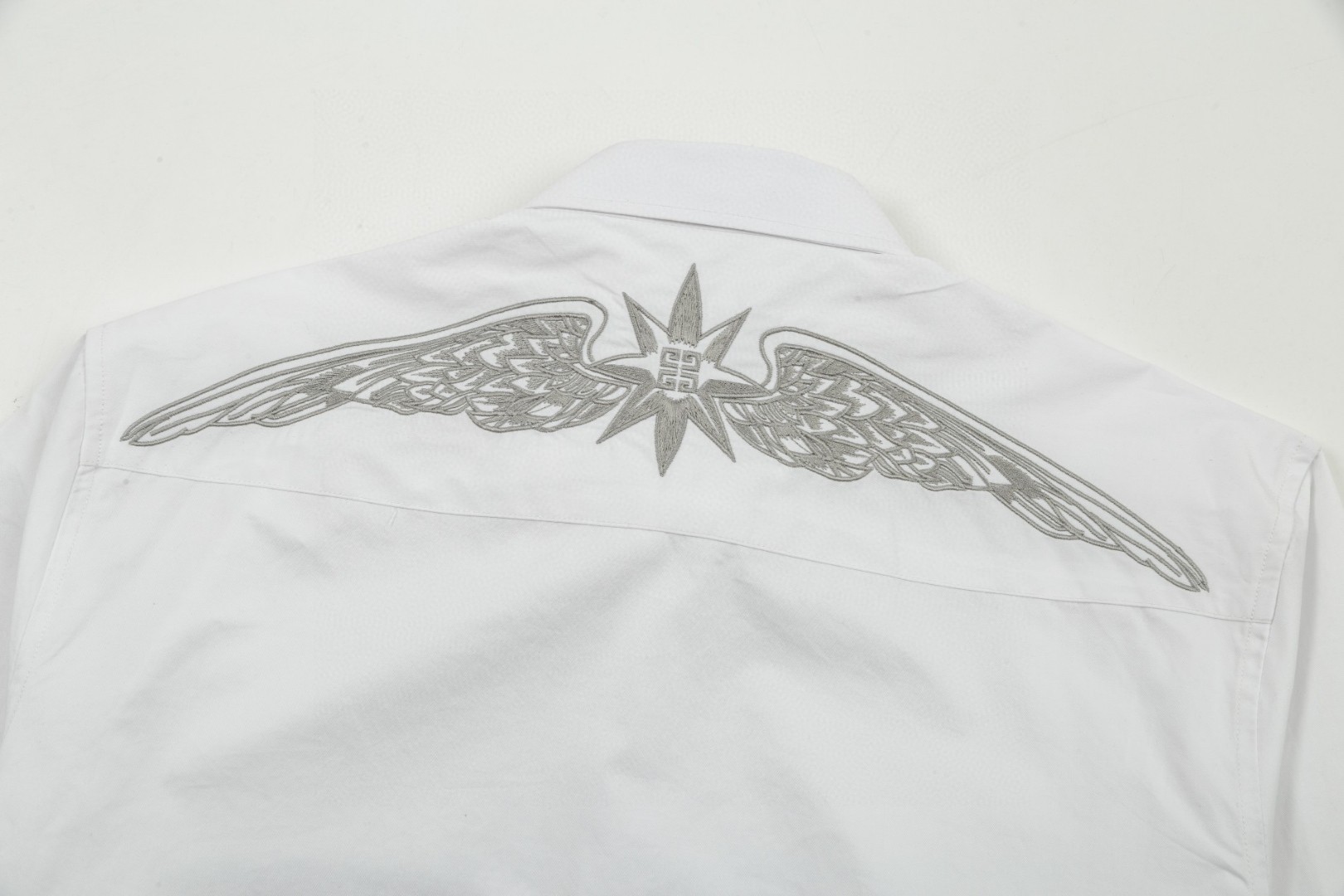 Givenchy 纪梵希 タロットシリーズ エンジェルウィング刺繍長袖シャツ