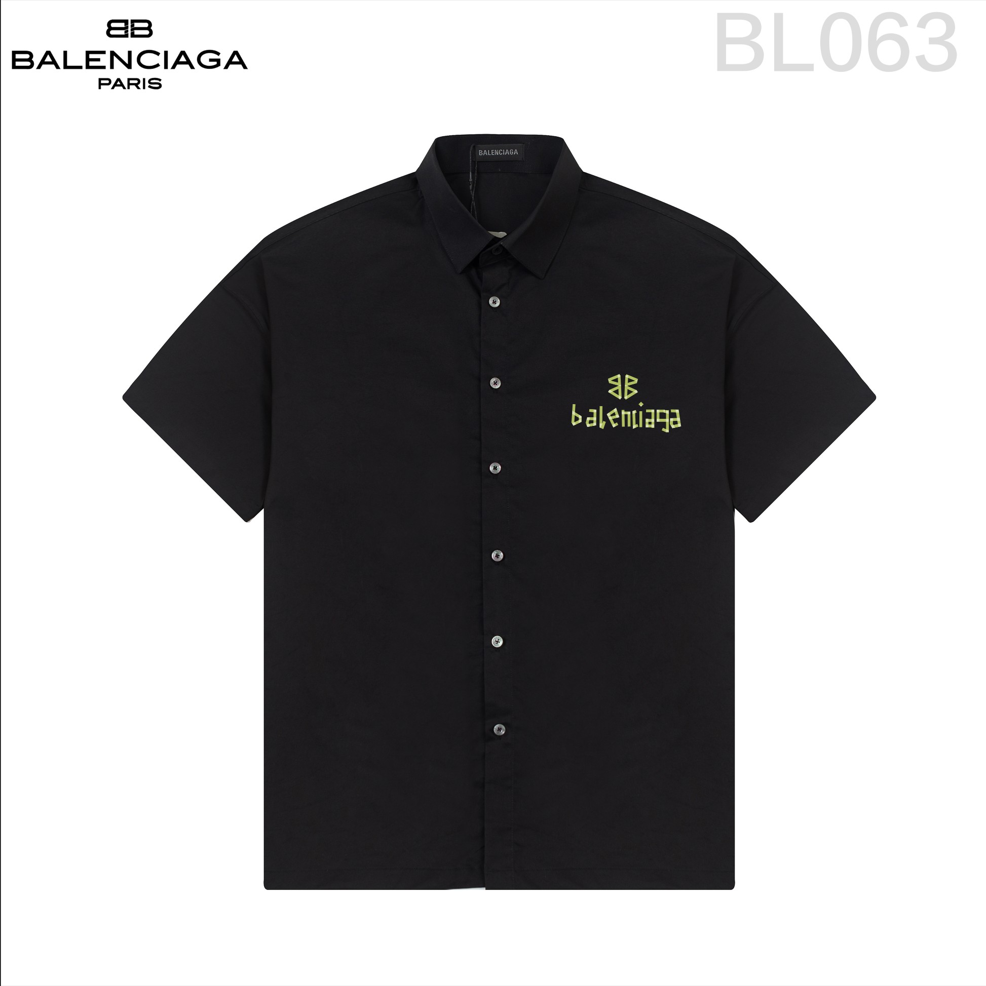 P118 Balenciaga 巴黎世家
 🔥爆款来袭 经典Logo印花短袖衬衫 2024ss官网新款短袖 衬衫 衬衣，精美直喷Logo印花 高端版本，专柜定制面料 透气舒适度高，精工制作，细节处理完美无可挑剔，✅定制logo刻字纽扣，三标齐全。品牌元素设计理念，体现高品质。手感细腻柔软！呈现休闲裁剪，上身版型超赞！🐉码数：M-XXL📢（隔天出货）