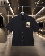📢 (Wysyłka następnego dnia) Dior /Dio CD 🔥Hot Produkty przychodzą do klasycznej logo z nadrukiem koszuli z krótkim rękawem 2025SS Oficjalna strona internetowa nowa koszula z krótkim rękawem, wykwintne logo z logo z logo o wysokiej klasy bezpośrednio, Wersja niestandardowa tkaniny są Oddychające i wygodne i są wyjątkowo wykonane, szczegóły są idealne i nienaganne, ✅ Dostosowane przyciski logo, ukończone trzy znaki. Koncepcja projektowania elementów marki odzwierciedla wysoką jakość. Delikatne i miękkie uczucie! Jest swobodnie wycięty, z doskonałym stylem górnej części ciała! 🐍 Liczba kodów: M-XXL📢 (wysłane następnego dnia) 1 📢 (Wysyłka następnego dnia) Dior /Dio CD 🔥Hot Produkty przychodzą do klasycznej logo z nadrukiem koszuli z krótkim rękawem 2025SS Oficjalna strona internetowa nowa koszula z krótkim rękawem, wykwintne logo z logo z logo o wysokiej klasy bezpośrednio, Wersja niestandardowa tkaniny są Oddychające i wygodne i są wyjątkowo wykonane, szczegóły są idealne i nienaganne, ✅ Dostosowane przyciski logo, ukończone trzy znaki. Koncepcja projektowania elementów marki odzwierciedla wysoką jakość. Delikatne i miękkie uczucie! Jest swobodnie wycięty, z doskonałym stylem górnej części ciała! 🐍 Liczba kodów: M-XXL📢 (wysłane następnego dnia)