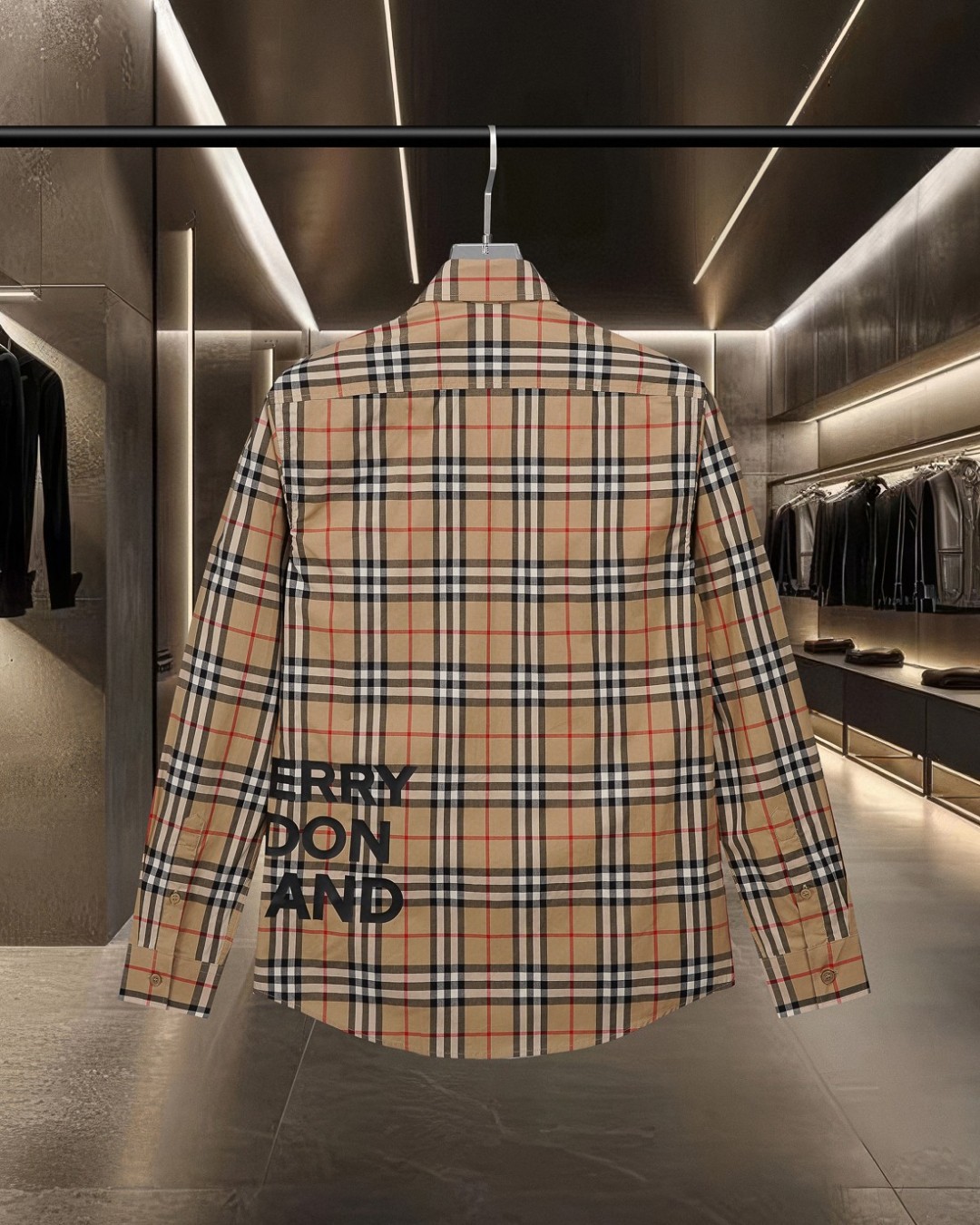 P148 巴宝莉 burberry
爆款来袭 🅱️字母胶印vintage 男女同款格纹长袖衬衫系列 2025ss官网新款长袖 衬衫 衬衣，精美工艺 高端版本，专柜定制面料 透气舒适度高，精工制作，细节处理完美无可挑剔，✅定制logo刻字纽扣，三标齐全。品牌元素设计理念，体现高品质。手感细腻柔软！呈现休闲裁剪，上身版型超赞！🐍码数：M-XXL