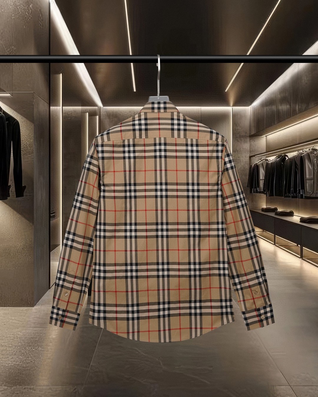 P148 巴宝莉 burberry
爆款来袭 🅱️ 标签贴花格纹棉府绸长袖衬衫系列 2025ss官网新款长袖 衬衫 衬衣，精美工艺 高端版本，专柜定制面料 透气舒适度高，精工制作，细节处理完美无可挑剔，✅定制logo刻字纽扣，三标齐全。品牌元素设计理念，体现高品质。手感细腻柔软！呈现休闲裁剪，上身版型超赞！🐍码数：M-XXL