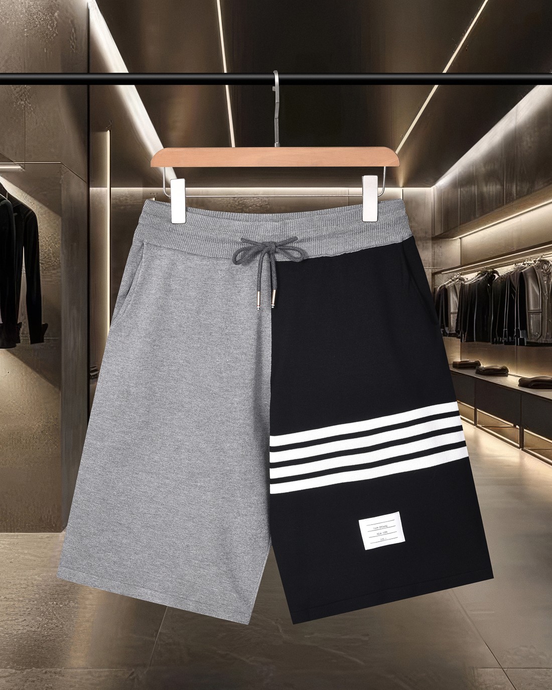 (Envío al día siguiente) Thom Browne TB/Tom Brown pantalones cortos deportivos de punto con cuatro rayas de colores 202…