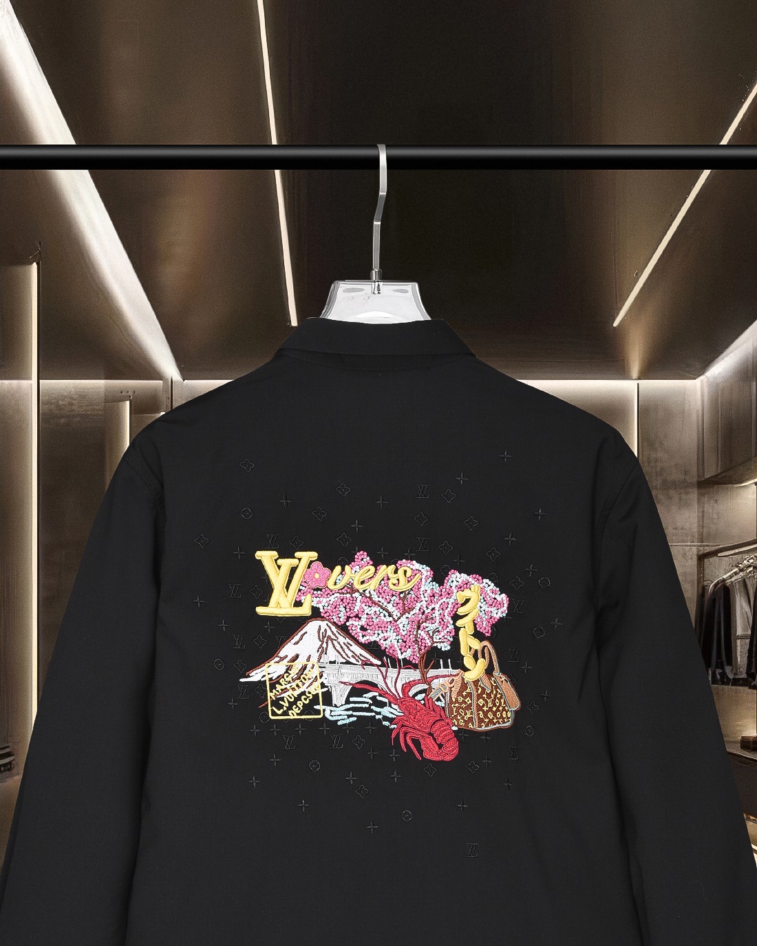 Louis Vuitton刺繍ロゴ長袖シャツ - 高級感溢れる春夏スタイル