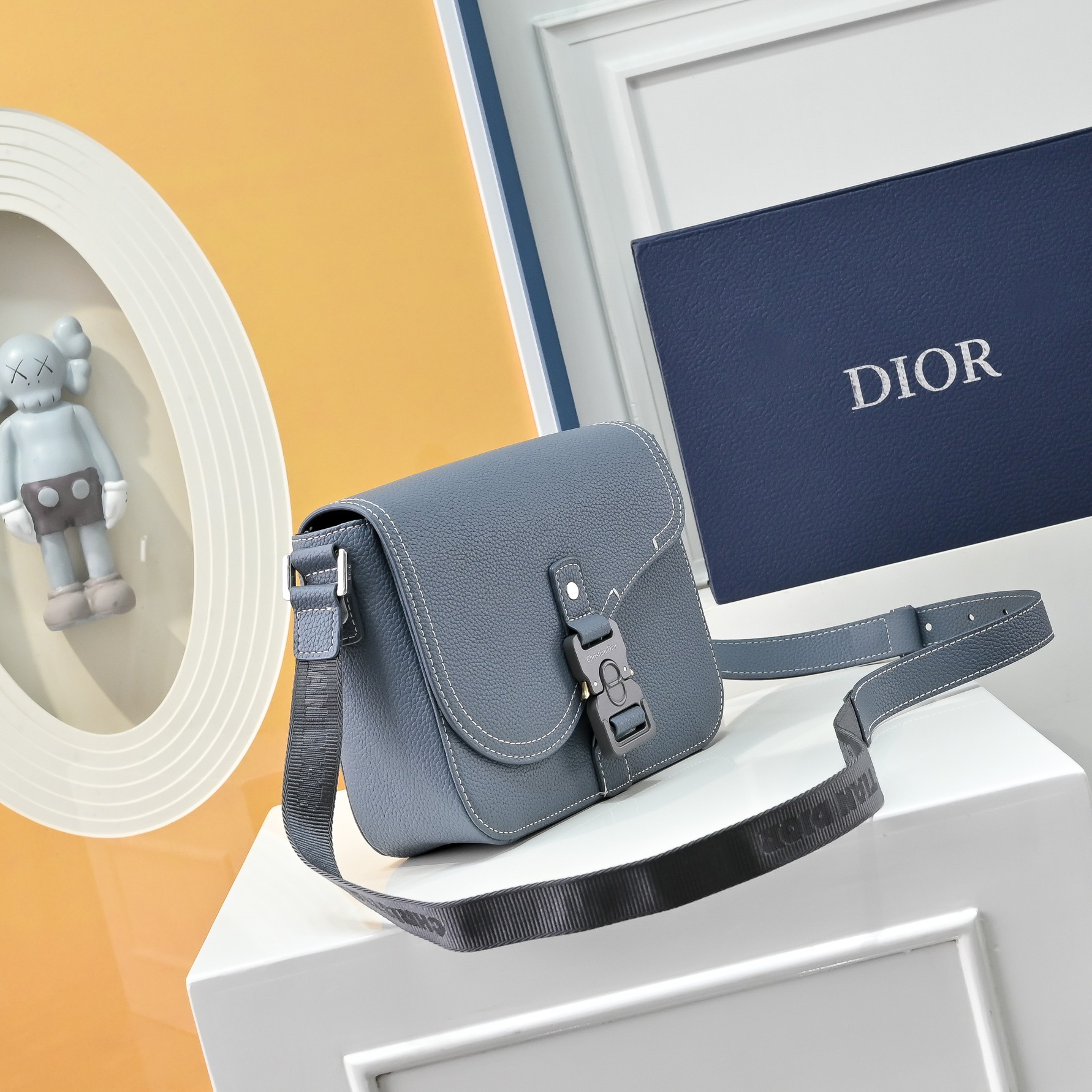 Dior 迪奥  牛仔布马鞍包 SADDLE翻盖邮差包 单肩斜挎包 明星单品 采用优质原厂材质 高端品质