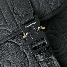 DIOR 迪奥Oblique提花布翻盖邮差包 刺绣单肩斜挎包 采用精湛镶嵌细工,经典百搭 实物拍摄 原厂 DIOR 迪奥Oblique提花布翻盖邮差包 刺绣单肩斜挎包 采用精湛镶嵌细工,经典百搭 实物拍摄 原厂