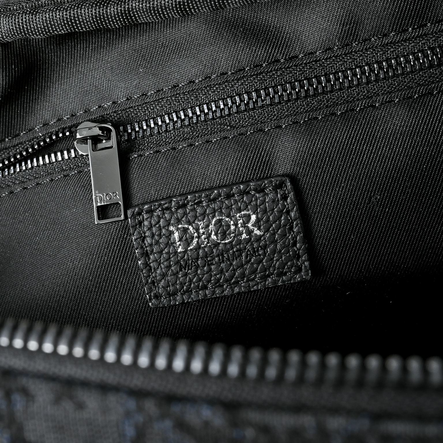 Dior 迪奥  Oblique提花刺绣牛仔布 手拿包 洗漱包 化妆包 实物拍摄 配送礼盒 规格 24 
