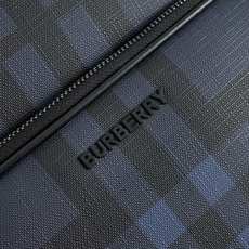 📷高端货‼️ 新款 “ BURBERRY ”巴宝莉双肩包💼 burberry博柏利双肩包 旅行包Vint 📷高端货‼️ 新款 “ BURBERRY ”巴宝莉双肩包💼 burberry博柏利双肩包 旅行包Vint