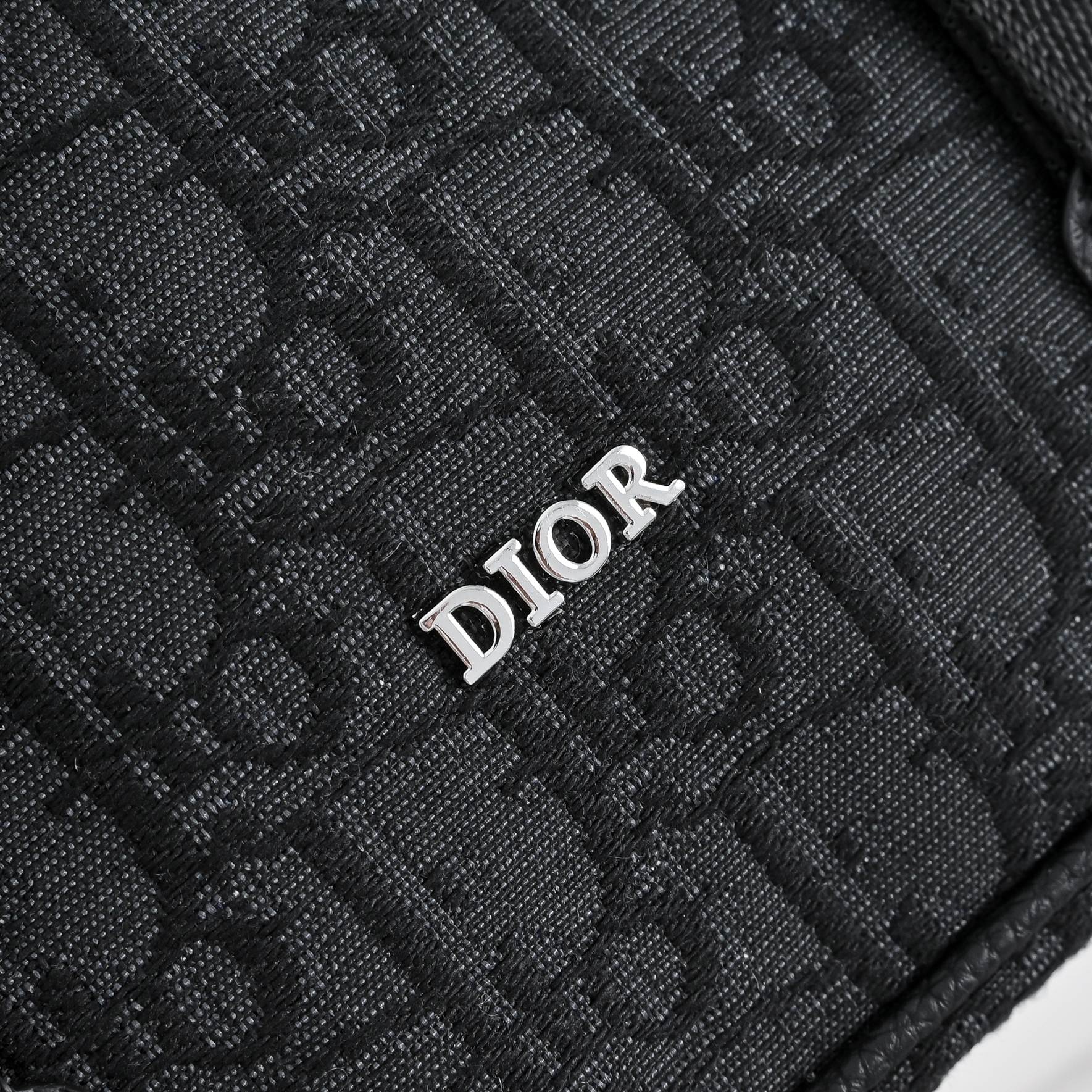 🇫🇷 Dior 迪奥 官网同步 高版本 斜挎单肩背包 永恒不过时的标志性产品 纯原单布料 顶级五金制作 