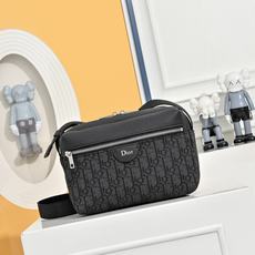 (礼盒包装)迪奥DIOR 新款26ss老花相机包邮差包男生女生背都好看.『品超赞颜值超高的小包你的那个他 (礼盒包装)迪奥DIOR 新款26ss老花相机包邮差包男生女生背都好看.『品超赞颜值超高的小包你的那个他