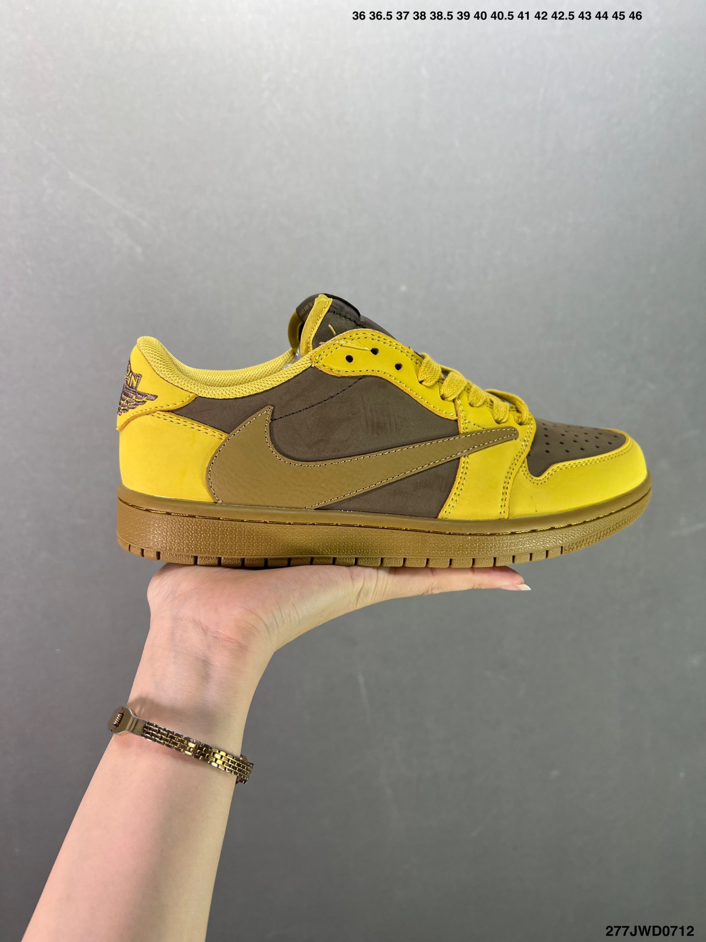 公司级✅AJ倒勾Travis Scott x Air Jordan 1 ” Reverse Mocha “ AJ1乔1 TS 闪电 联名倒钩 低帮文化篮球鞋 完美品质出货 细节如图所示  鞋1