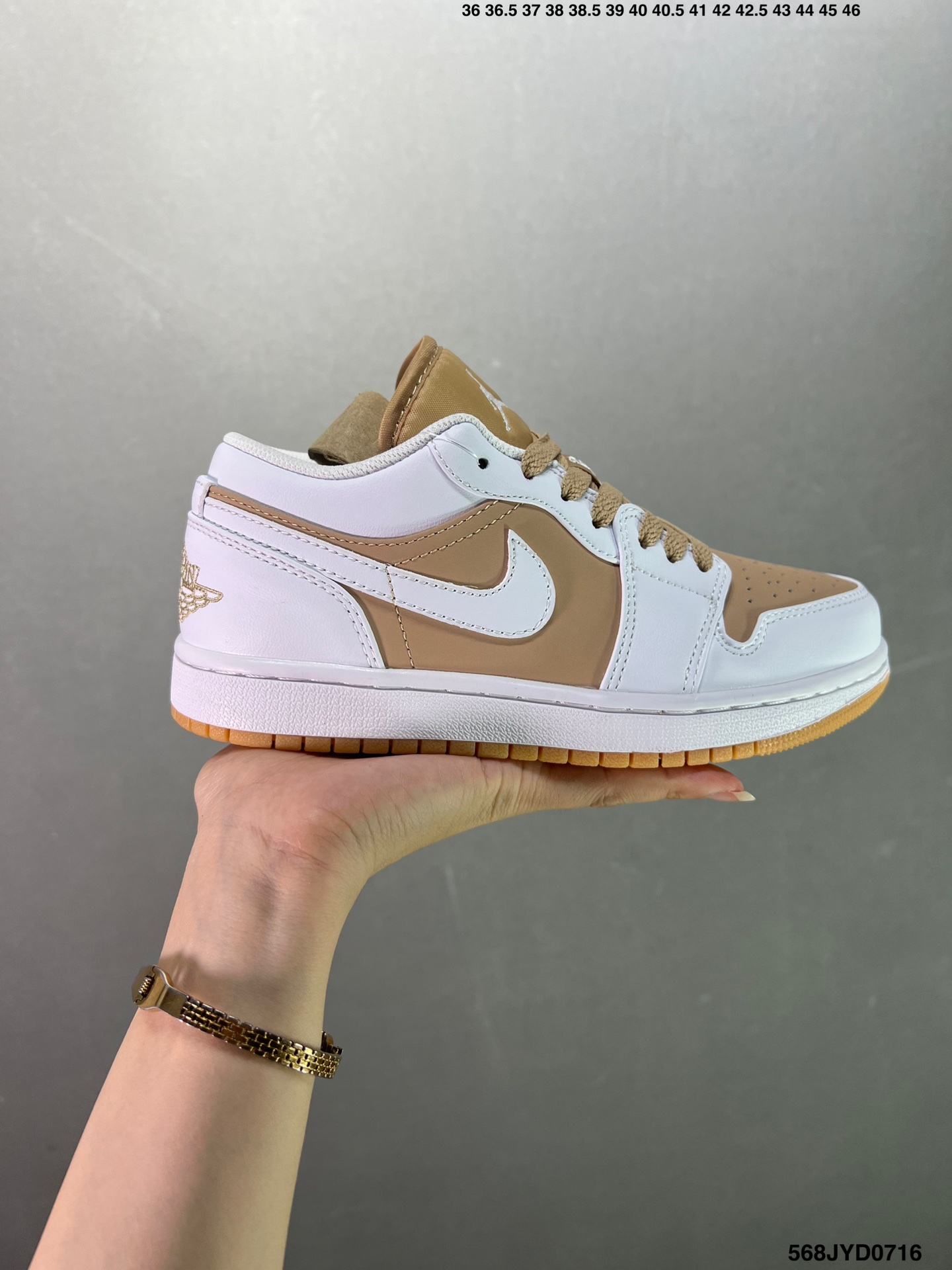 公司级✅Air Jordan 1 Low AJ1乔1低帮休闲板鞋 同步官方配色 市场唯一独家头层皮打造 原鞋原档案开发 原厂皮料 原档冲孔鞋头 正确满胶鞋垫 四线拉帮 原厂织唛标 鞋舌高弹海绵9