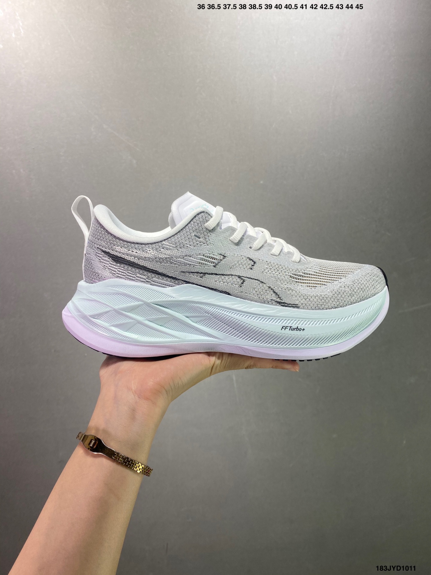 ZD\n公司级Asics SUPERBLAST  PARIS 舒适柔软 网布防滑耐磨 低帮 训练跑步鞋\n货号:AYW-BW\n尺码:. .  . .  \nID:JYD