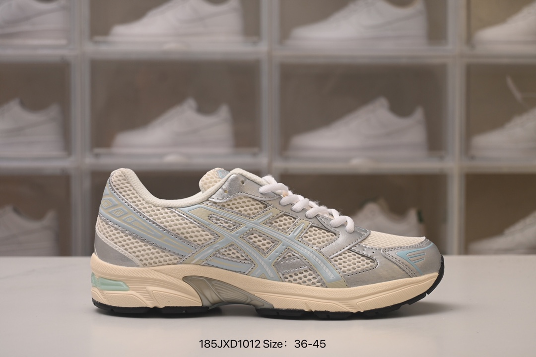 YJ\n公司级Asics Gel-YE 复古单品\n公司级Asics Gel-YE 系列低帮复古休闲运动慢跑鞋 白银深蓝\n货号：YZA-SD\n尺码：  .  .  . .  . .   ID：JXD