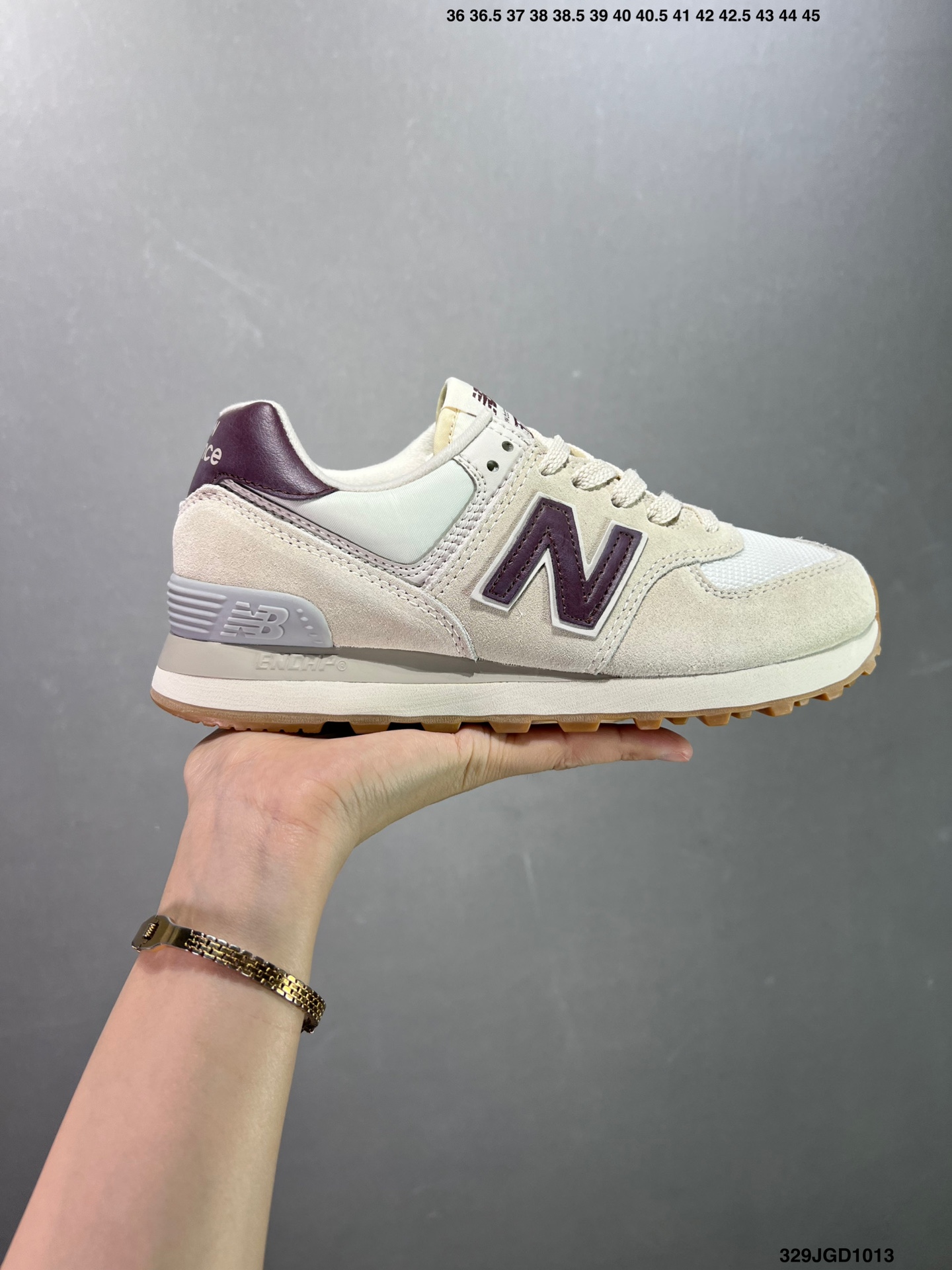 YQ\n New Balance NBQS系列 故事集经典老爹鞋复古跑步鞋 黑白MQSTA\n#尺码：   .  .   .   .    ID：JGD