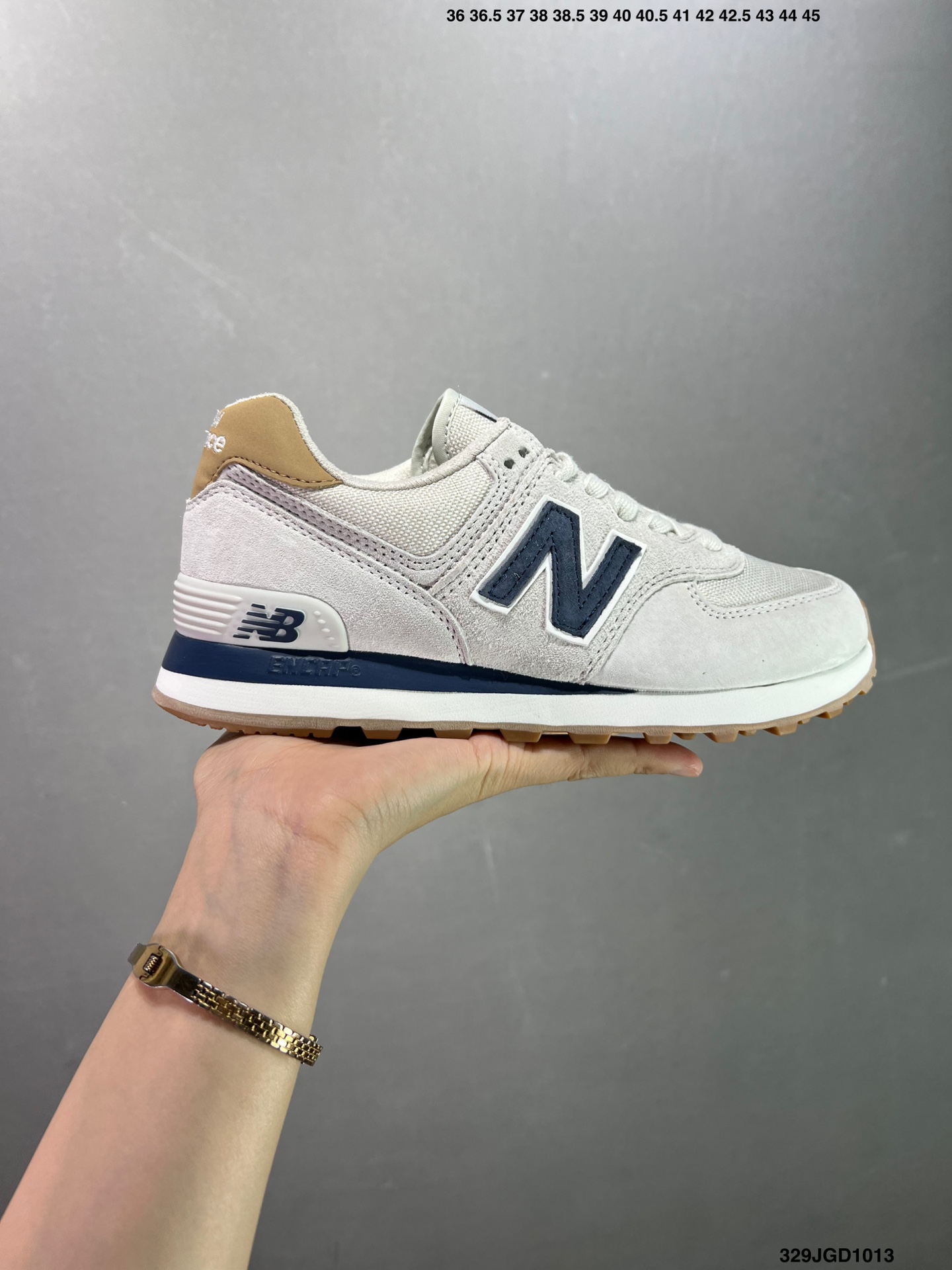 YQ\n New Balance NBQS系列 故事集经典老爹鞋复古跑步鞋 黑白MQSTA\n#尺码：   .  .   .   .    ID：JGD