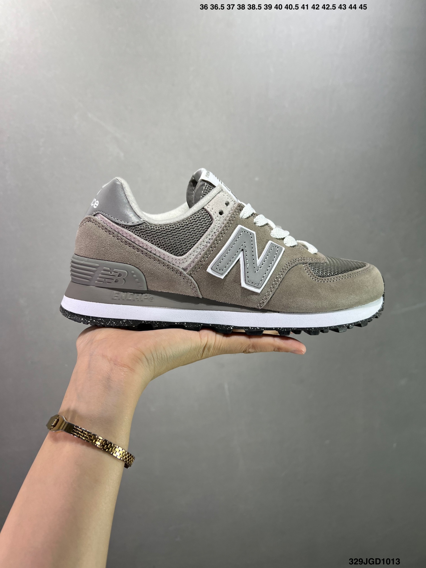 YQ\n New Balance NBQS系列 故事集经典老爹鞋复古跑步鞋 黑白MQSTA\n#尺码：   .  .   .   .    ID：JGD