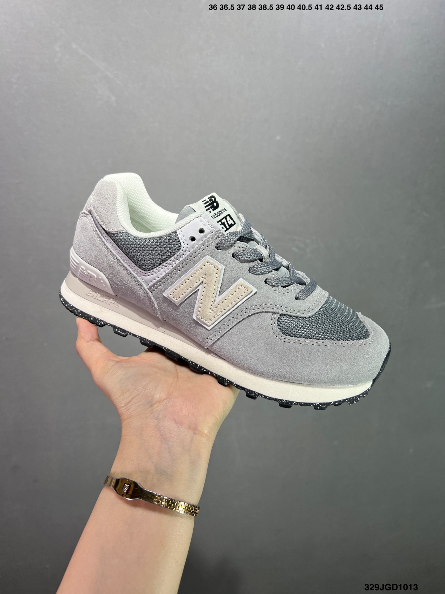 YQ\n New Balance NBQS系列 故事集经典老爹鞋复古跑步鞋 黑白MQSTA\n#尺码：   .  .   .   .    ID：JGD