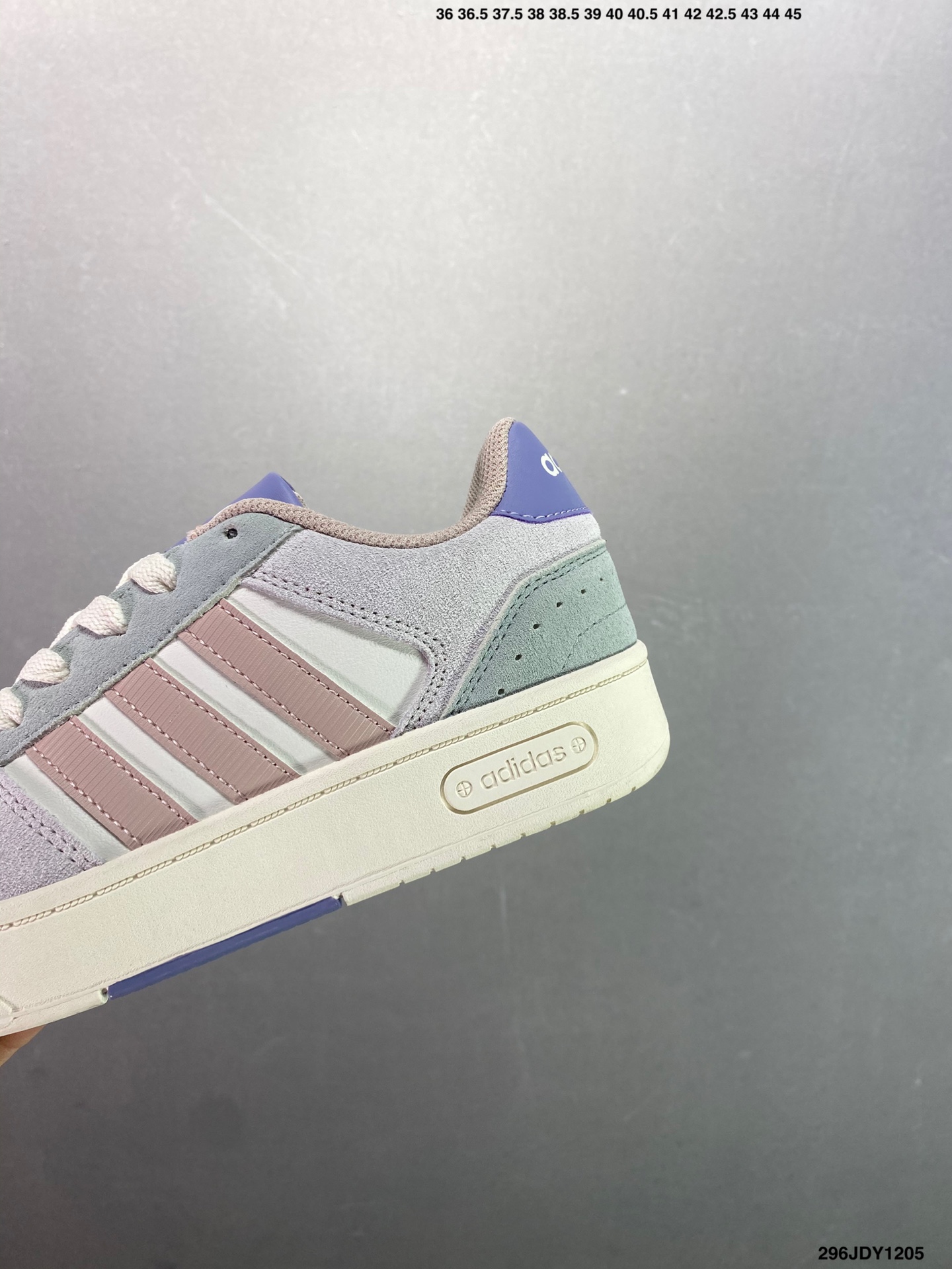 爆款补齐💰105
✅adidas neo D-PAD Classic 百搭单品
adidas NEO 是adidas 面向年轻人市场的一个品牌,通过其青春、自由和时尚的特点,与年轻人建立连接,并鼓励他们勇敢地追求自己的热情和个性。它不仅提供时尚的产品,还传递积极的生活态度,激励年轻人在他们的旅程中发现更多可能性
货号:JI2551
尺码:36 36.5 37 38 39 40 40.5 41 42 42.5 43 44 45