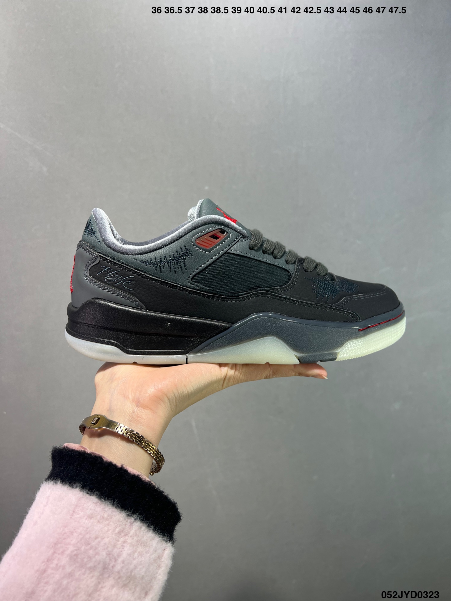 💰150 (原盒)
公司级✅Who Decides War x Nike Jordan FLIGHT COURT ATE 搭防滑耐磨 低帮 耐克复古篮球鞋
货号:HF3255-003
尺码: 36-47.5
I