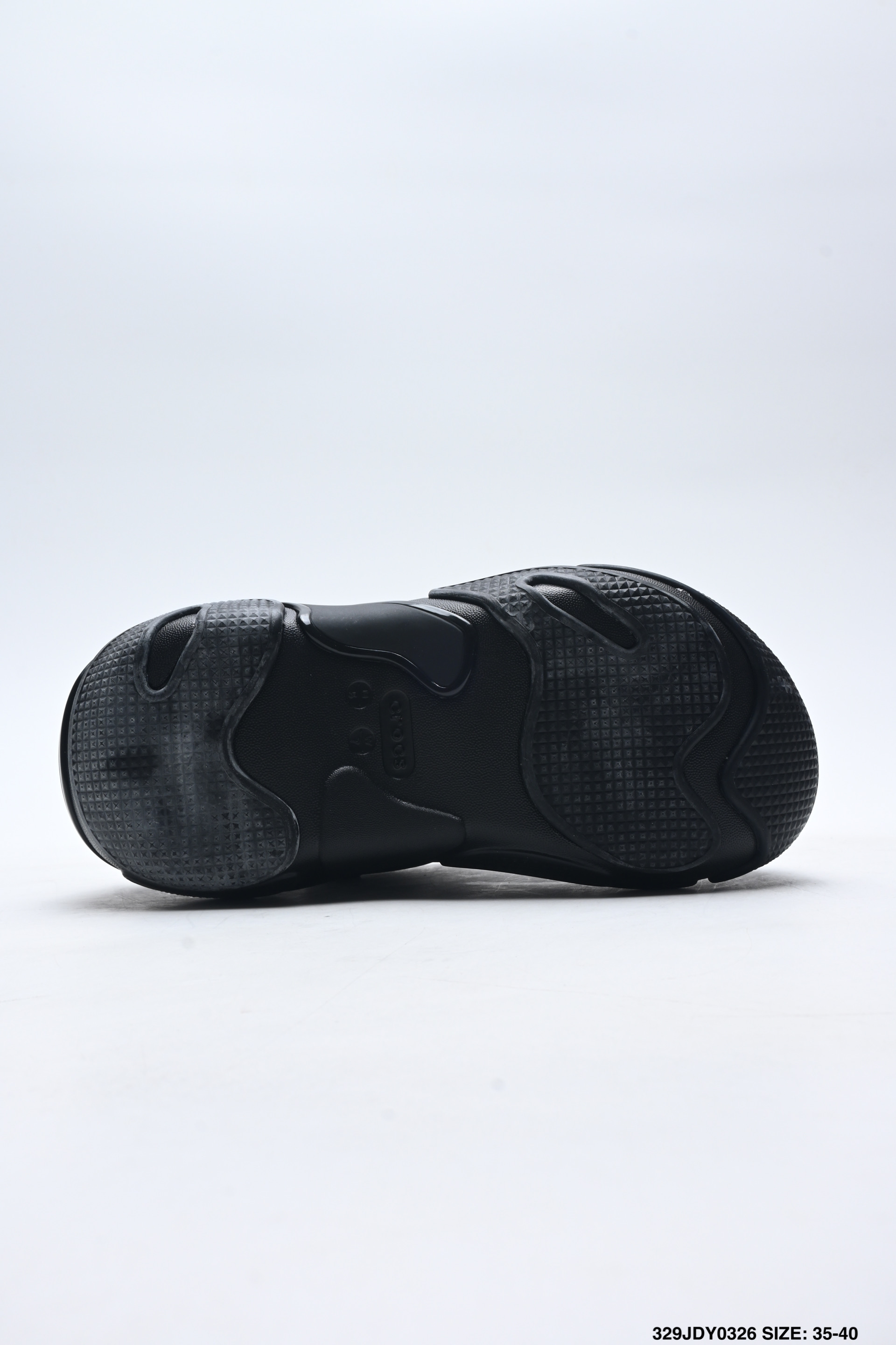 💰105
✅CROCS 卡骆驰洞洞鞋 报货按M3 4 5 6 7 8 9 10 11报货效率比较快,尺码: M3=35 M4=36-37 M5=37-38 M6=38-39 M7=39-40 M8=41-42 M9=42-43 M10=43-44 M11=45-46 配件➕10需要请备注(任选其一)✨ 东莞原厂 外贸订单 Crocs 卡骆驰 明星上脚同款 经夏季经典两用沙滩厚底增高洞洞鞋 凉鞋拖鞋 泡芙款 透明防水袋包装 注意配件需单独购买
ID:329JDY0326