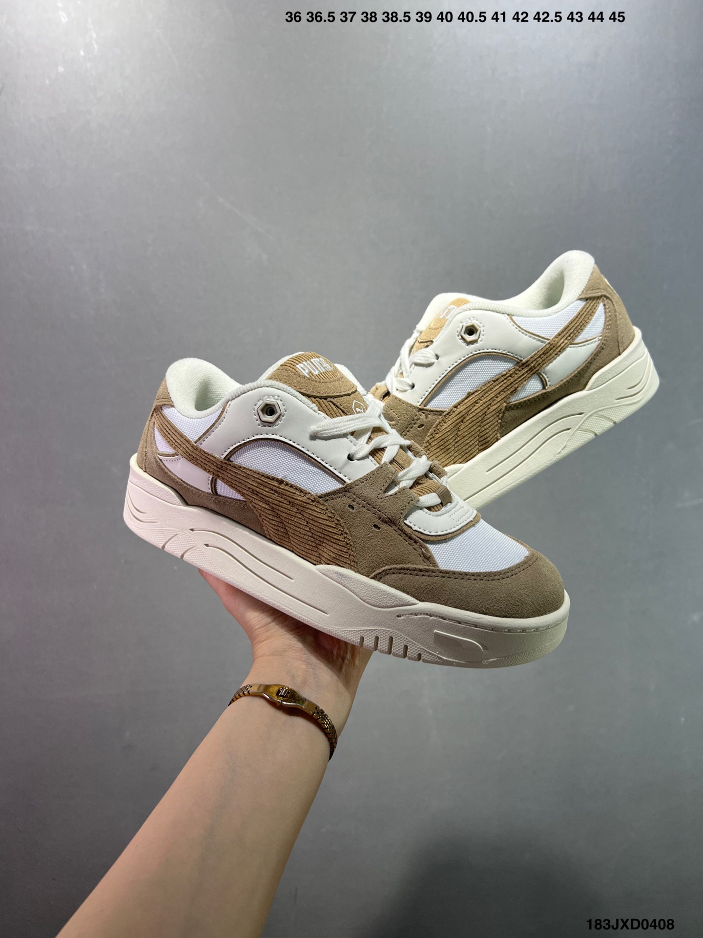 🈴️💰145
公司级✅Puma Suede XL复古单品
彪马 防滑耐磨低帮德训板鞋
货号:400497
尺码:36～40如图
ID:183JXD0408
