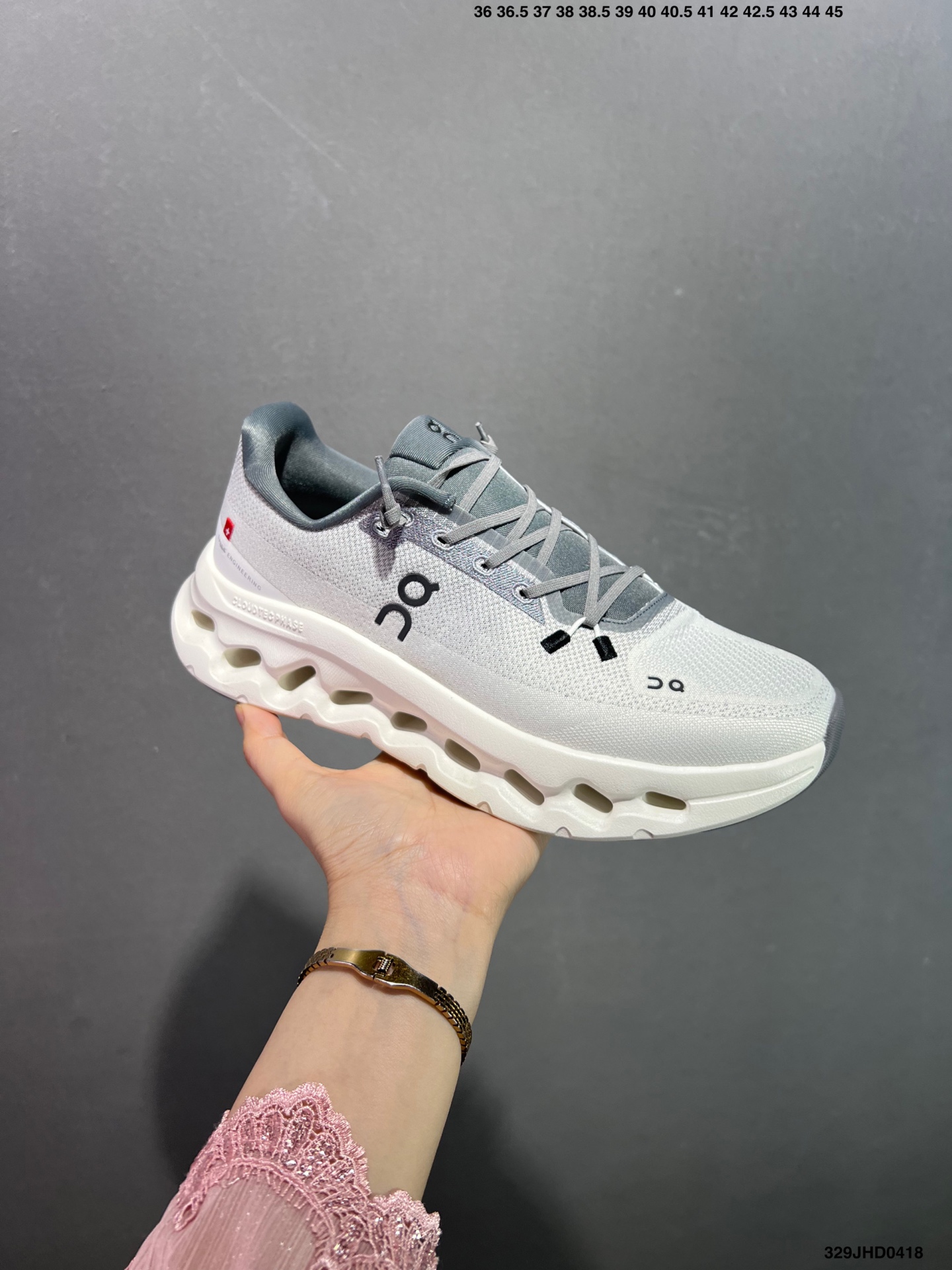 On Cloudmonster Women's Running Shoes - Black Lightweight Cushioned Sneakers 4 i1744904437901 5334 0 1