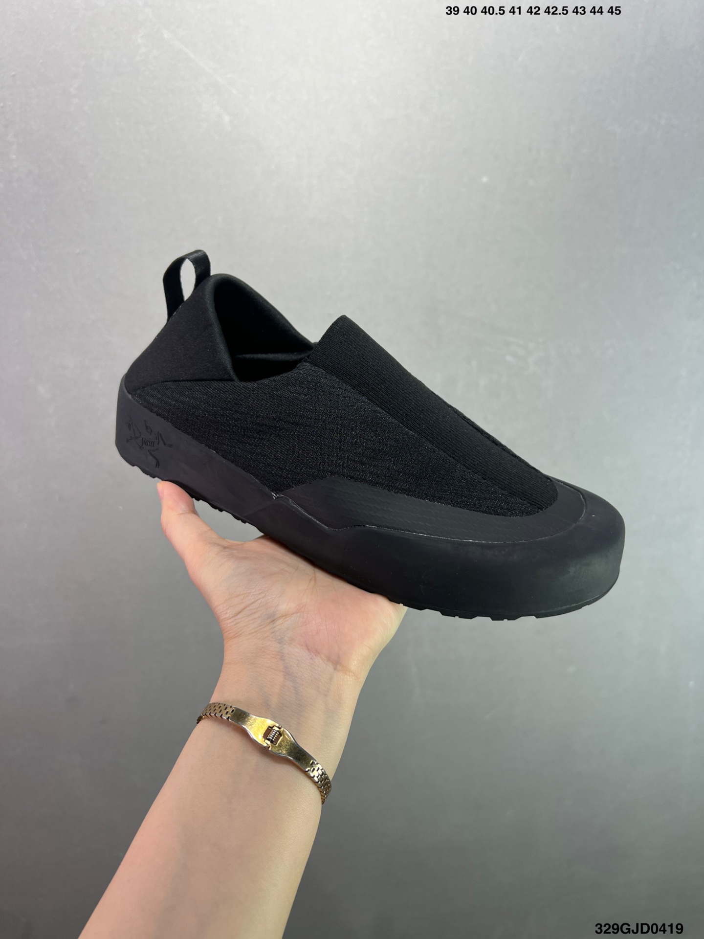 Arc'teryx Kragg 2025 Slip-On Sneakers: Comfort and Style for Everyday Adventures 6 i1744994095766 4153 0 1