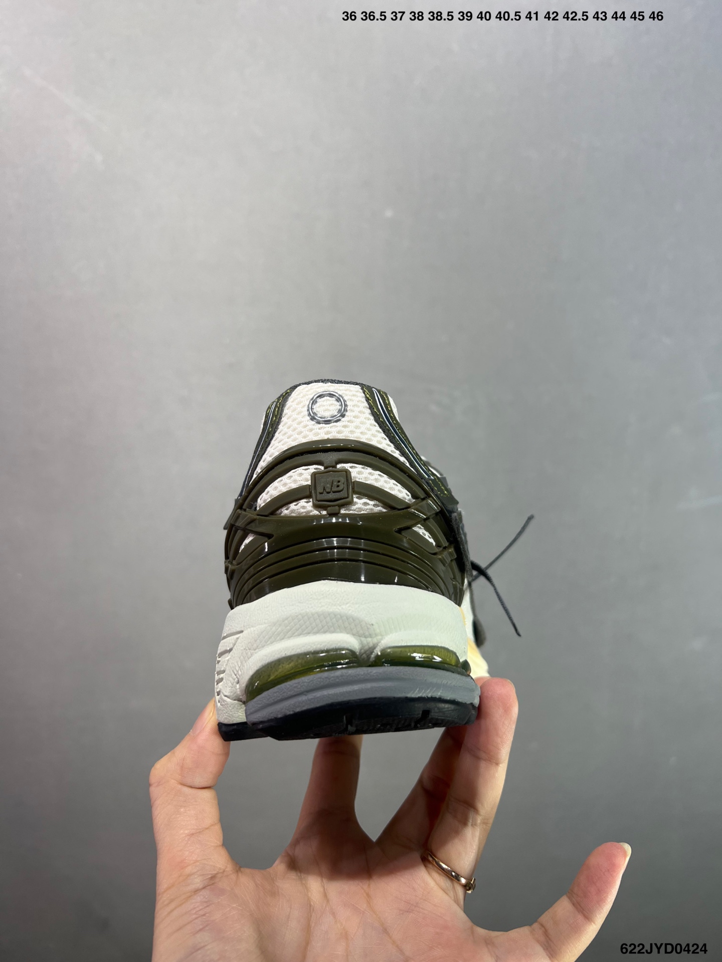 New Balance 1906R Retro Sneakers: Vintage Style & Modern Comfort 5 i1745426428970 1950 0 3