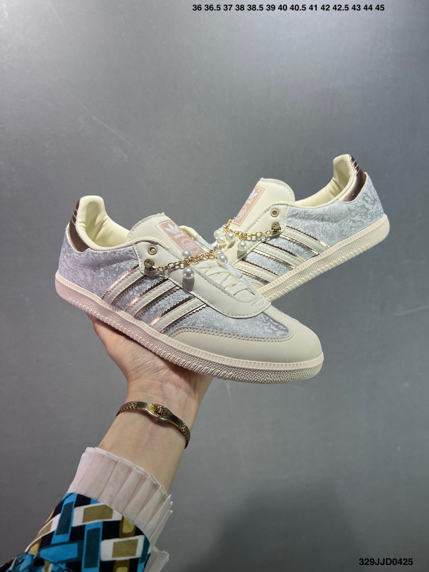 Adidas Samba Valentine Women's Casual Platform Sneakers - Stylish and Comfortable 9 i1745512628177 980 0 7