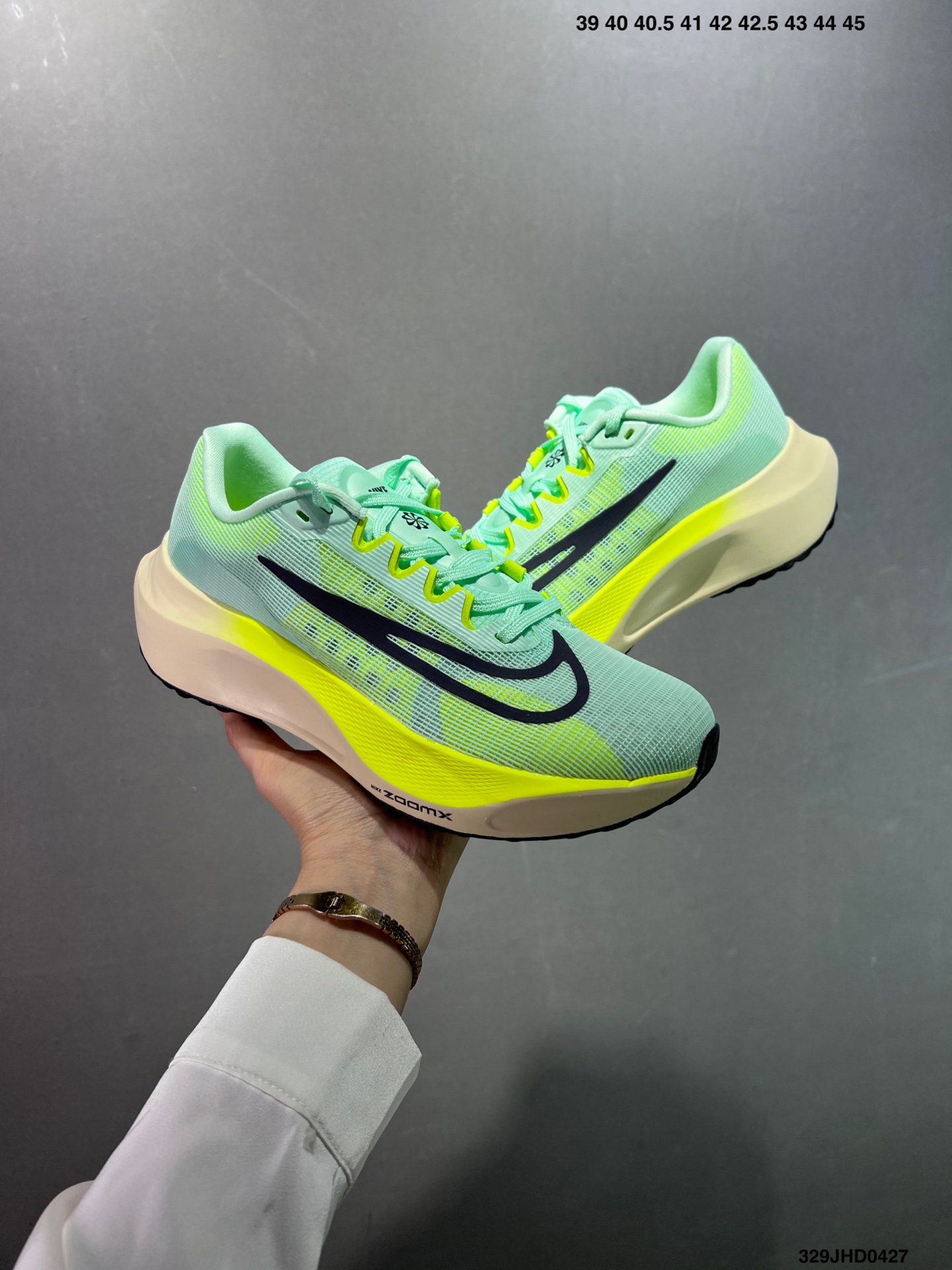 Nike Air Zoom Fly 5 Running Shoes, Lightweight and Breathable - Size 39 to 46 4 i1745679837594 7801 0 7