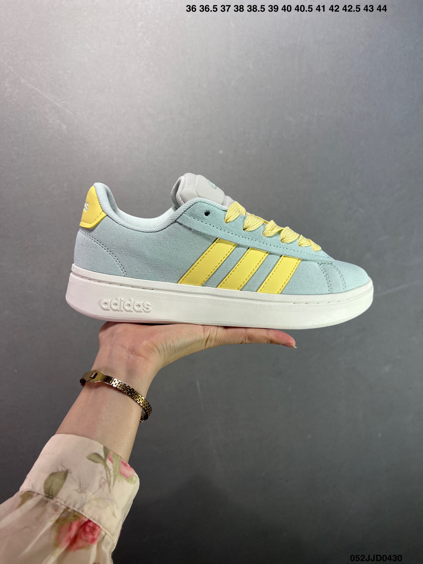 Adidas Neo Grand Courtbeat Alpha 00S Low-Top Light Blue Sneakers