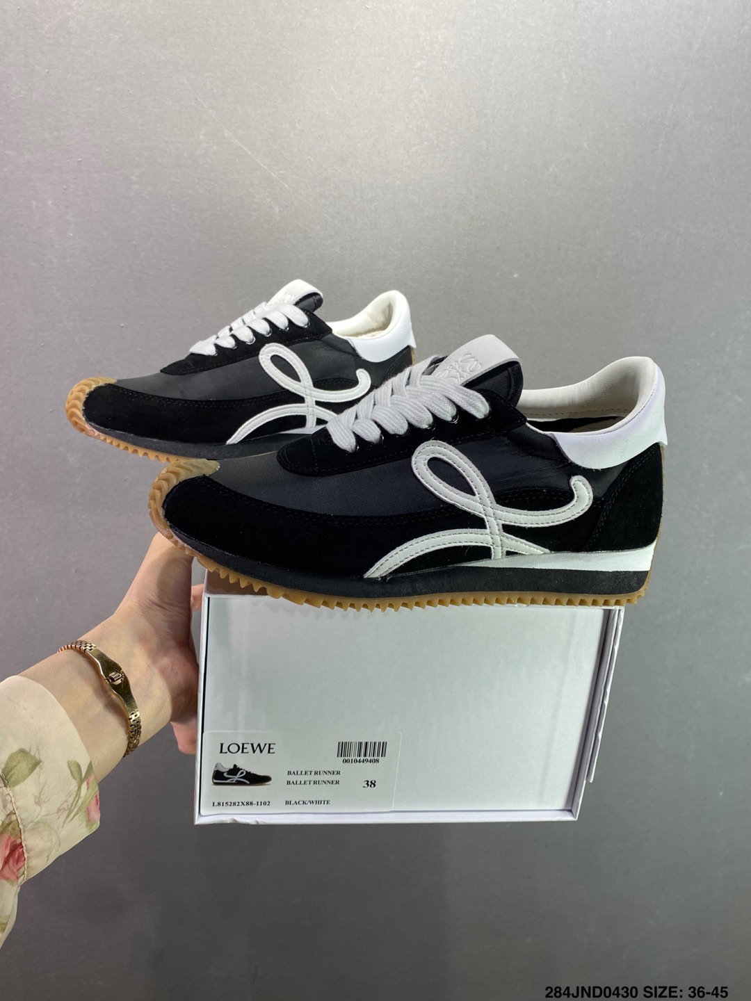 Loewe Ballet Runner 2.0 Sneakers - Asymmetrical Toe, Comfortable and Flexible 5 i1745947870294 8410 0 8