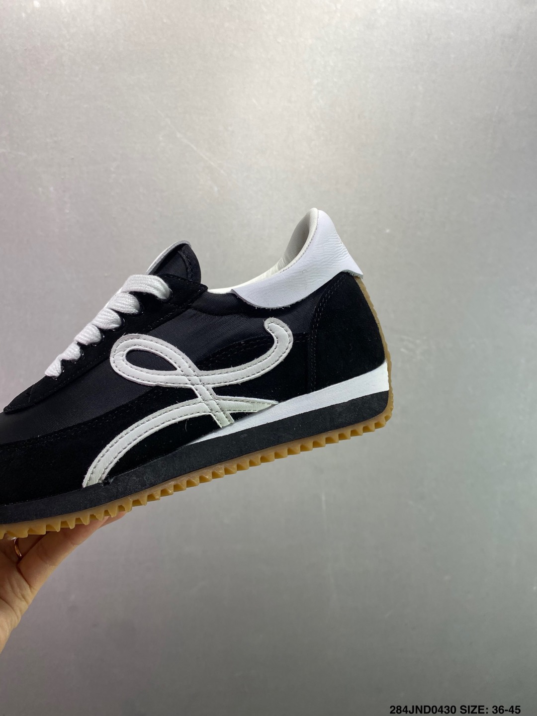 Loewe Ballet Runner 2.0 Sneakers - Asymmetrical Toe, Comfortable and Flexible 3 i1745947870425 2132 0 5