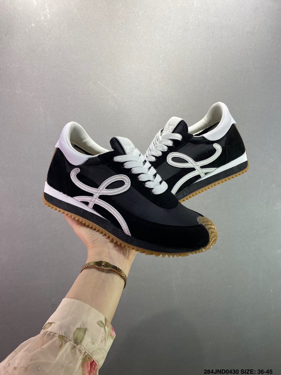 Loewe Ballet Runner 2.0 Sneakers - Asymmetrical Toe, Comfortable and Flexible 4 i1745947870630 1121 0 7