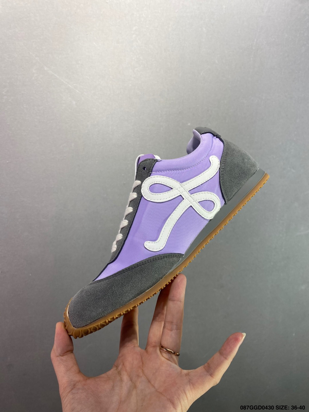 Loewe Ballet Runner 2.0: Lightweight, Comfortable Sneaker in Lilac and Grey 4 i1745948055480 9040 0 2