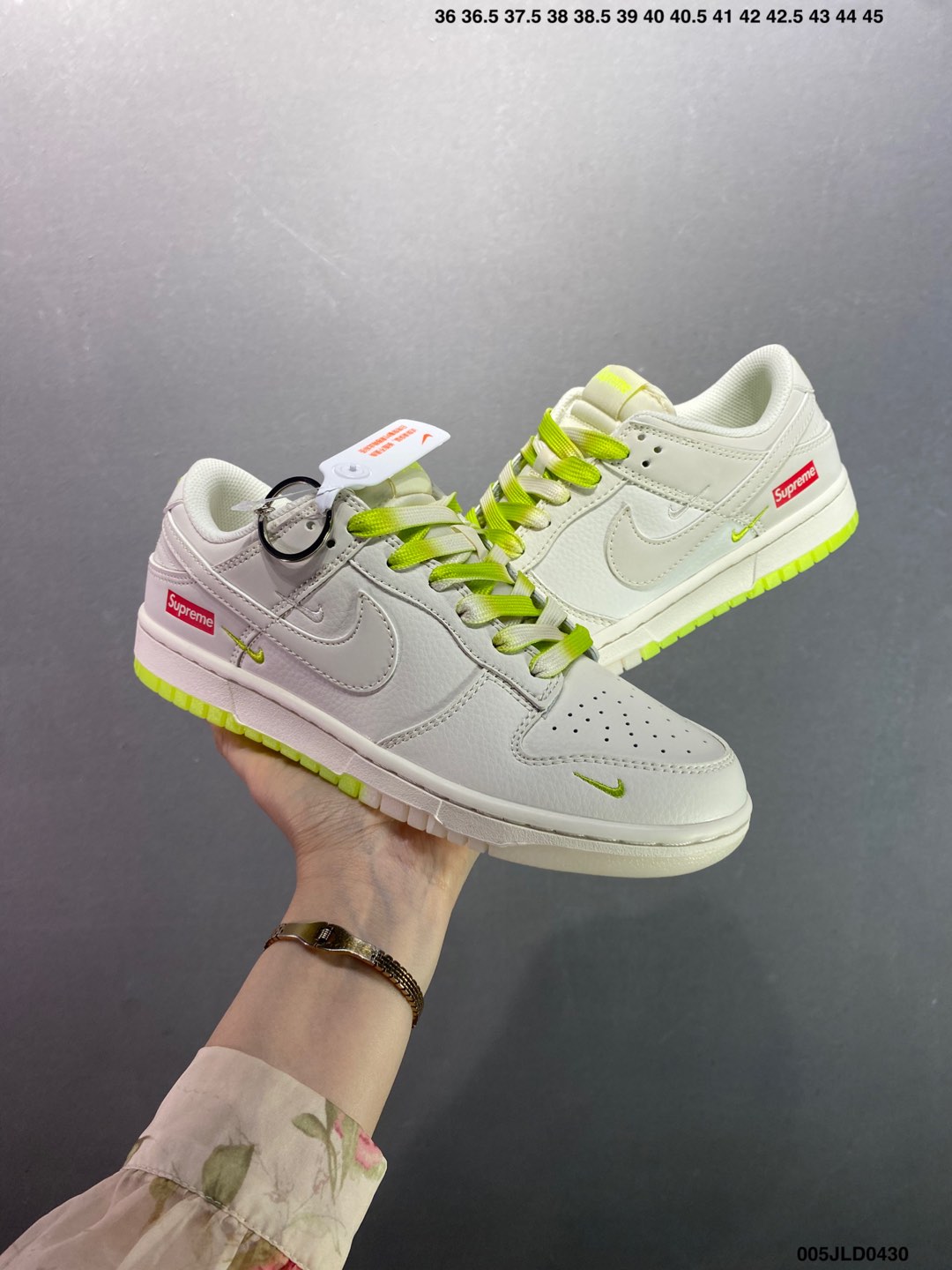 Supreme x Nike Dunk Low Sneakers - White/Khaki - Size 36-45 9 i1745948475368 9464 0 7