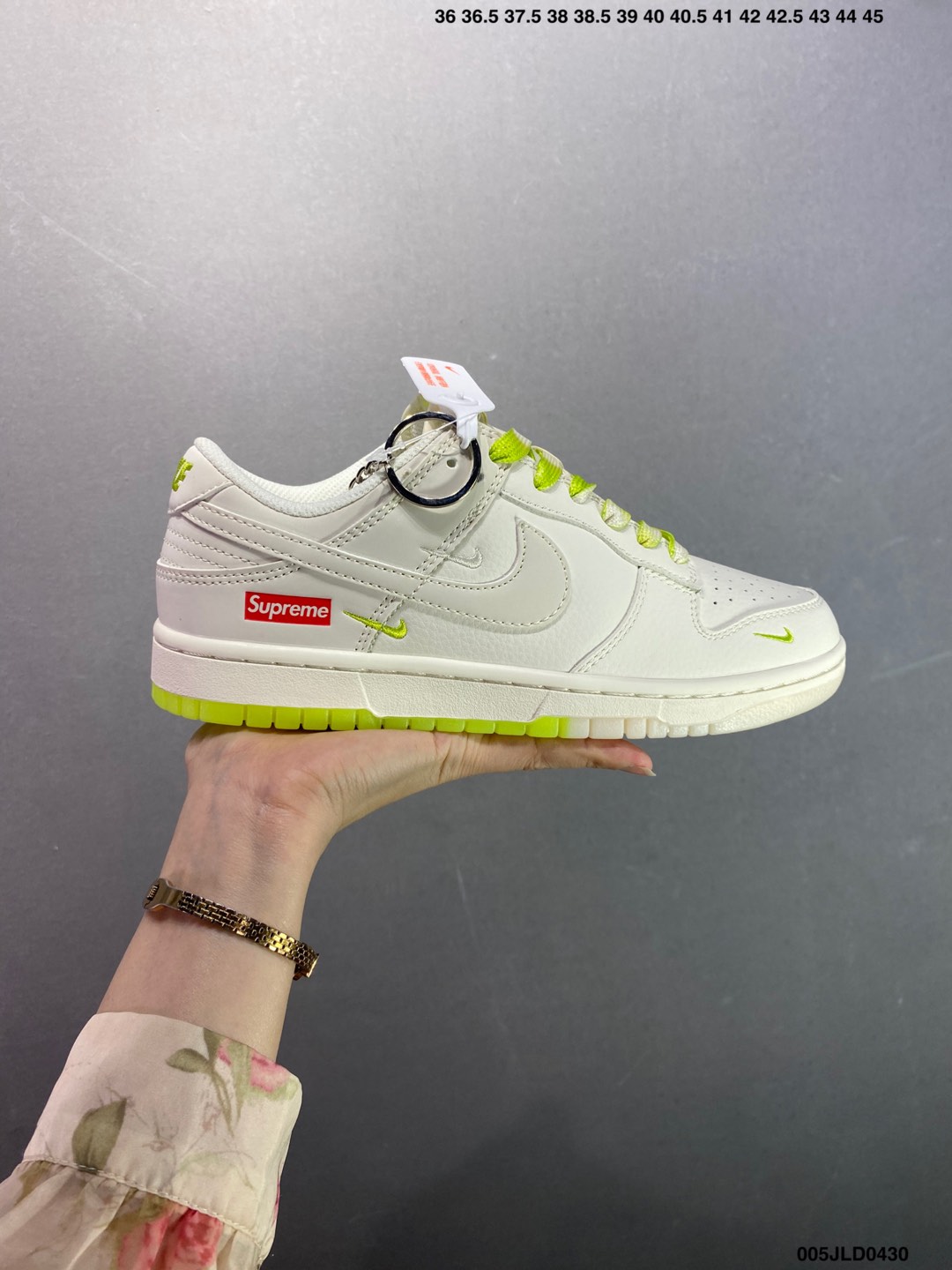 Supreme x Nike Dunk Low Sneakers - White/Khaki - Size 36-45 2 i1745948475431 6065 0 0